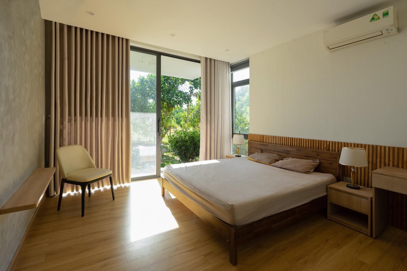 Nhà mái dốc 160m2 giữa cánh đồng lúa đẹp như tranh vẽ- Ảnh 15.