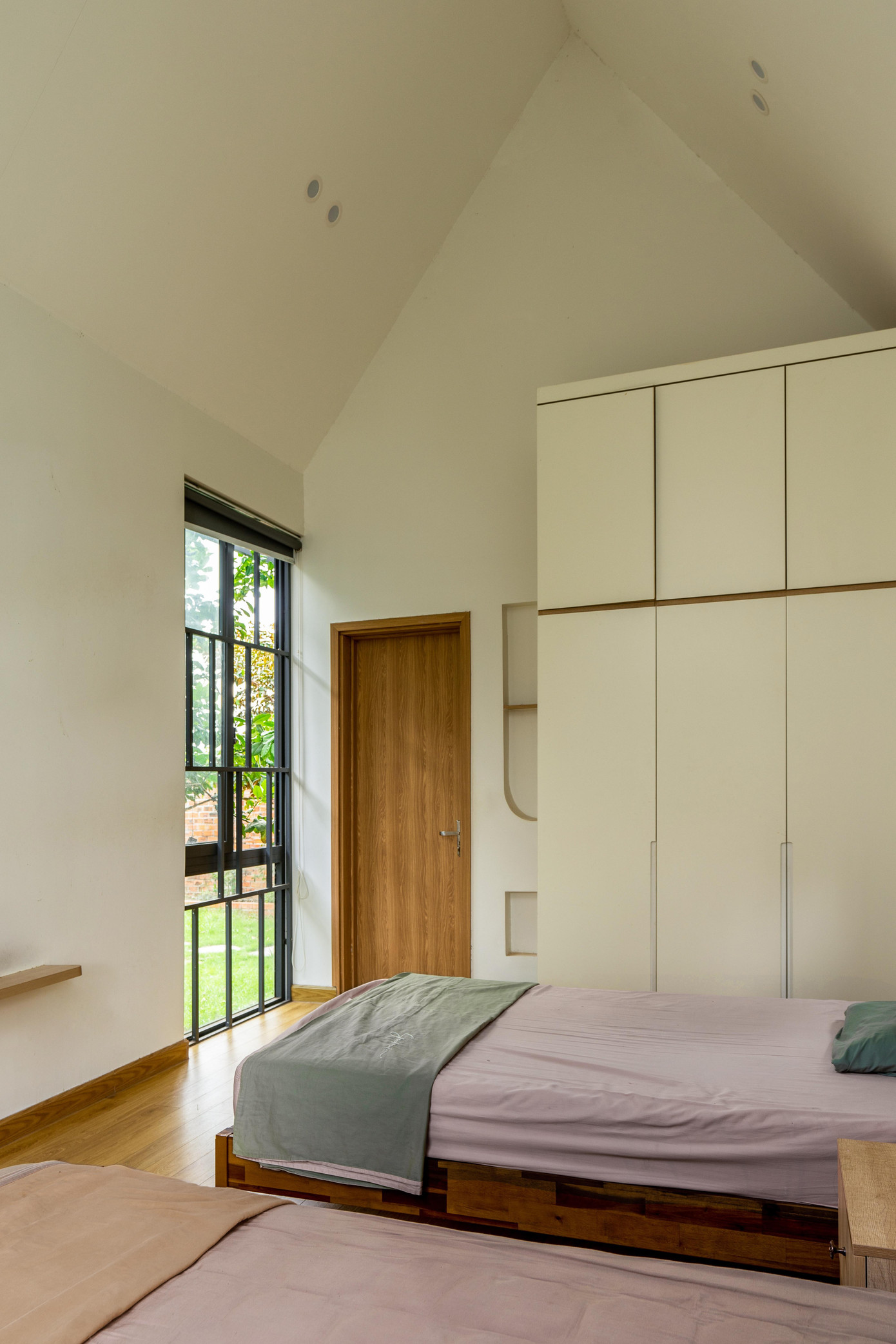 Nhà mái dốc 160m2 giữa cánh đồng lúa đẹp như tranh vẽ- Ảnh 17.