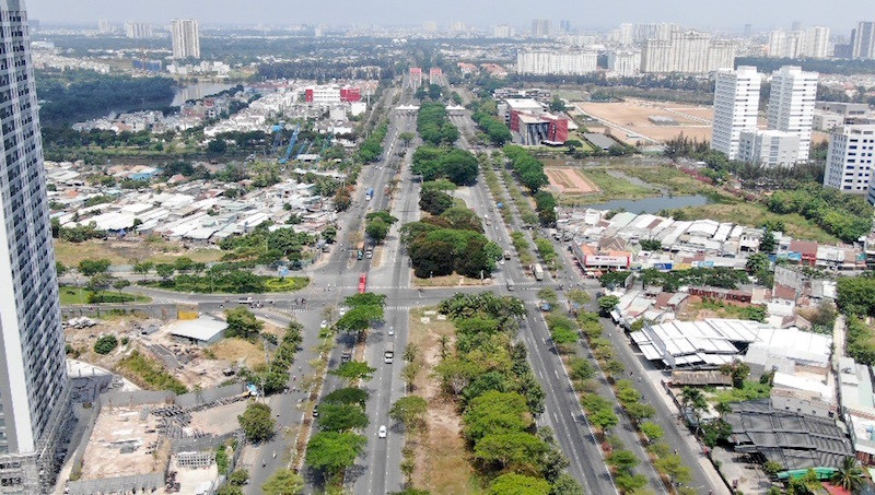 Loạt tuyến phố ở TPHCM 'gánh' hàng trăm tòa chung cư- Ảnh 19.