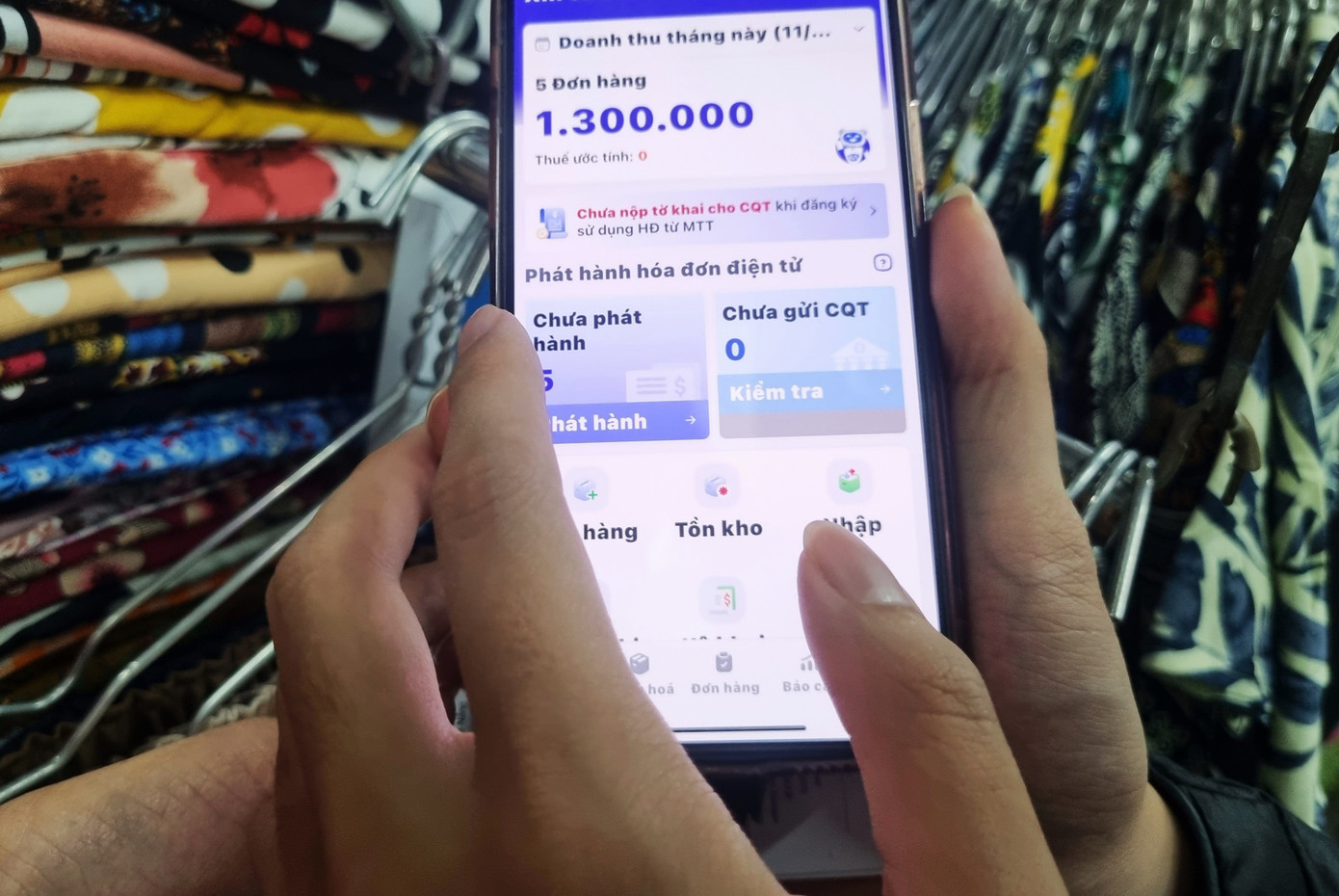 Xóa bỏ thuế khoán: Đi từng chợ, gõ từng quầy có khả thi?- Ảnh 7.