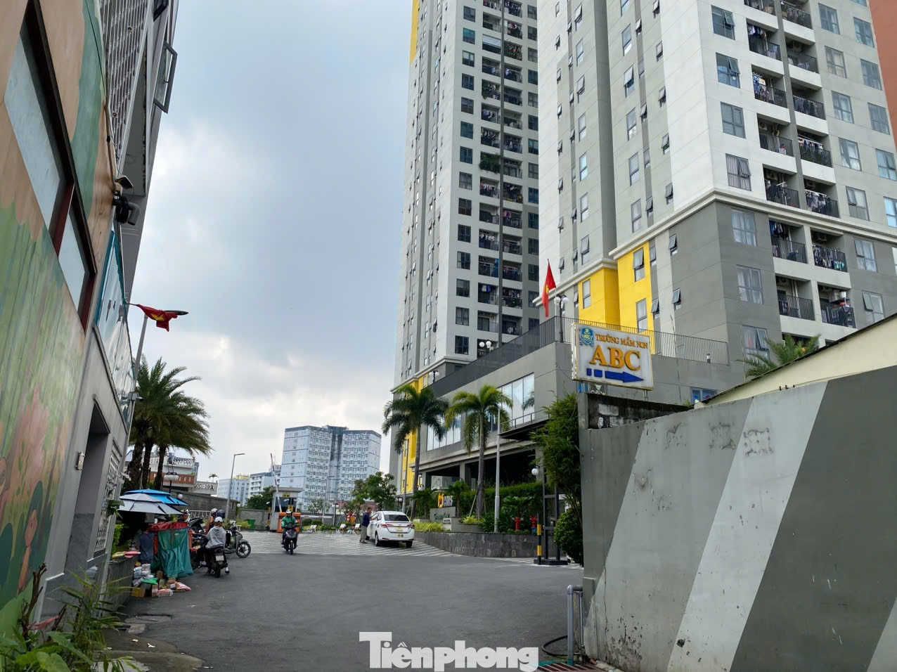 Loạt tuyến phố ở TPHCM 'gánh' hàng trăm tòa chung cư- Ảnh 27.