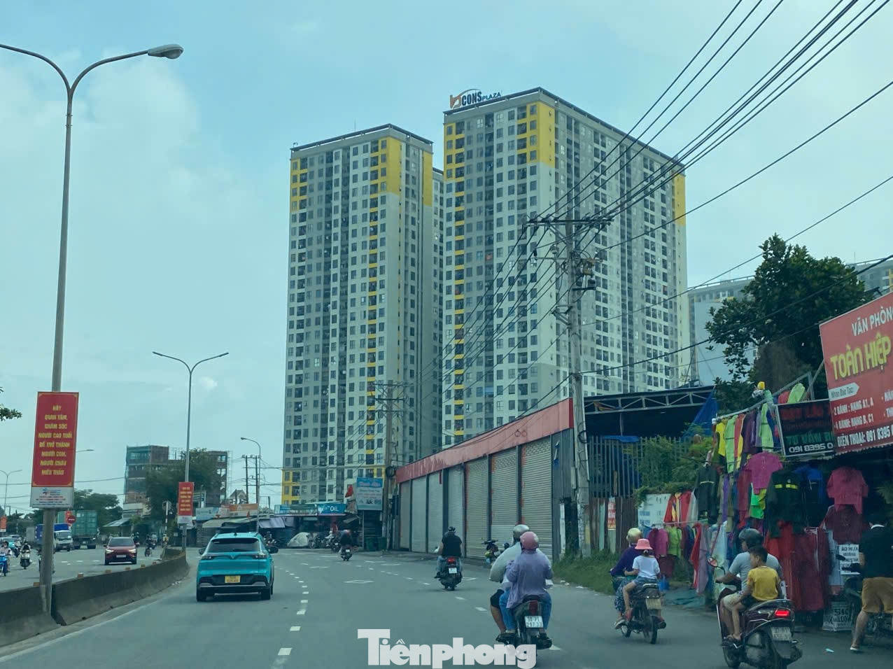 Loạt tuyến phố ở TPHCM 'gánh' hàng trăm tòa chung cư- Ảnh 25.