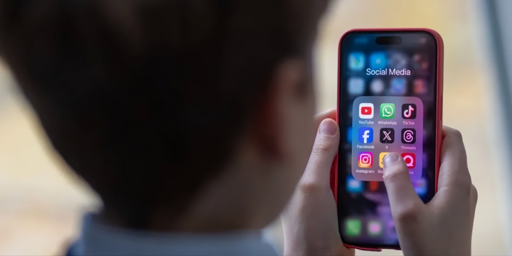 Công nghệ 25/11: Anthropic ra mắt Opus 4.5, Malaysia siết chặt mạng xã hội- Ảnh 2.