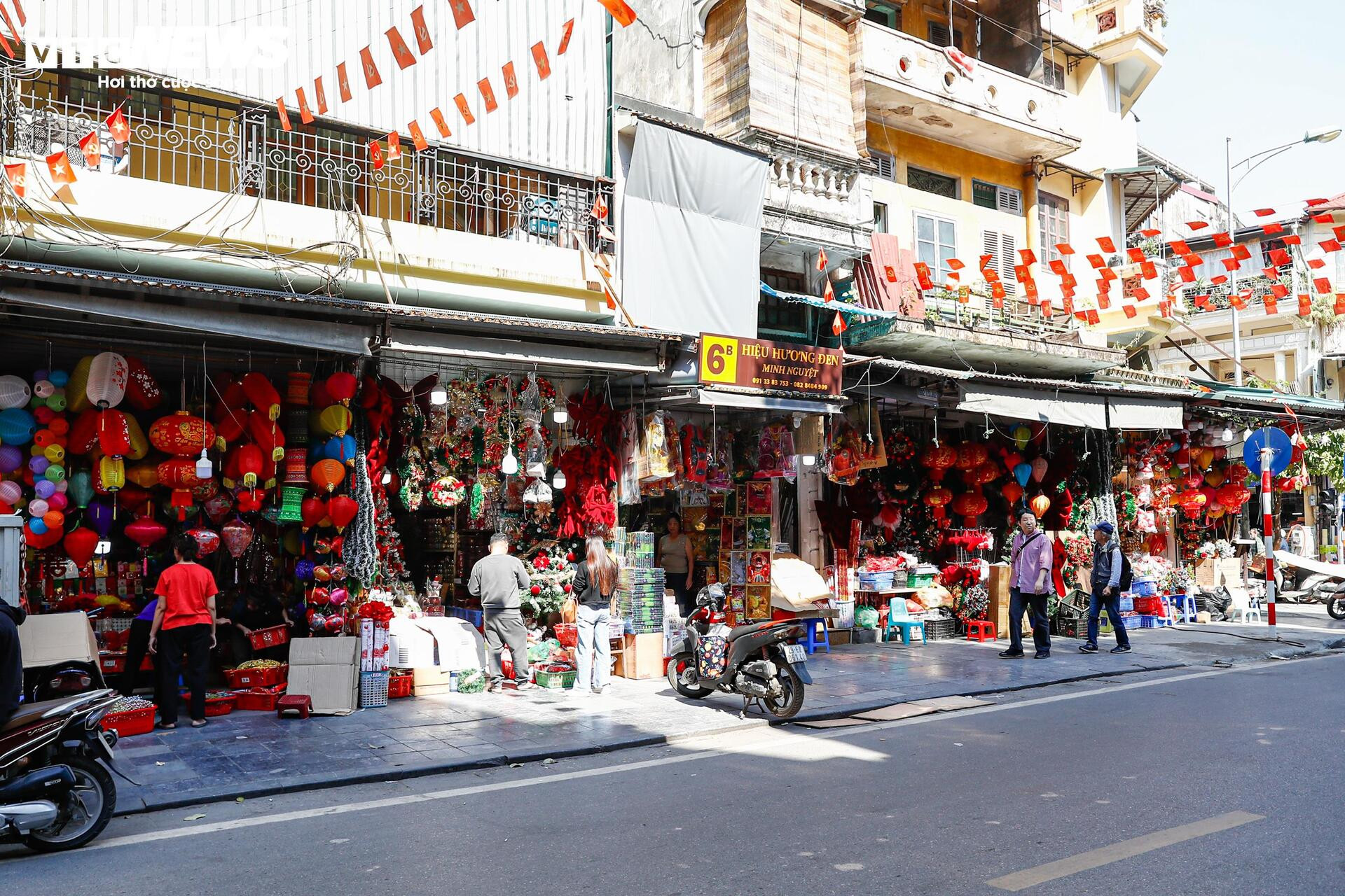 Phố trung tâm Hà Nội ‘lột xác’ sau ngày ra quân dỡ mái che, dọn dẹp vỉa hè- Ảnh 14.