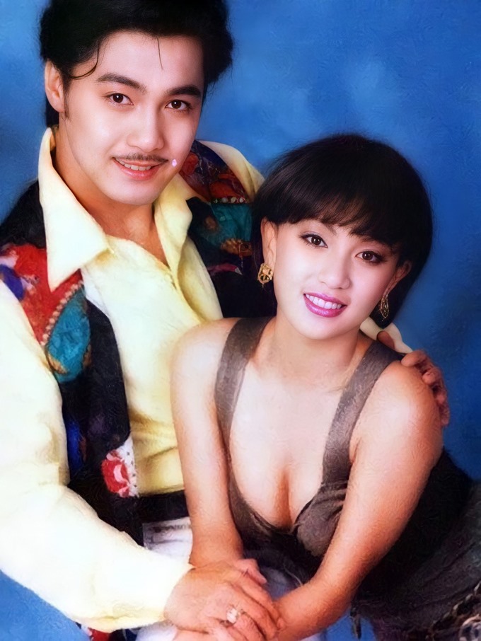 Mỹ nhân duy nhất được Lý Hùng công khai yêu: Là "biểu tượng sexy", từng nhận cát-xê 15 cây vàng, 2 lần đò- Ảnh 4. Mỹ nhân duy nhất được Lý Hùng công khai yêu: Là "biểu tượng sexy", từng nhận cát-xê 15 cây vàng, 2 lần đò- Ảnh 4.