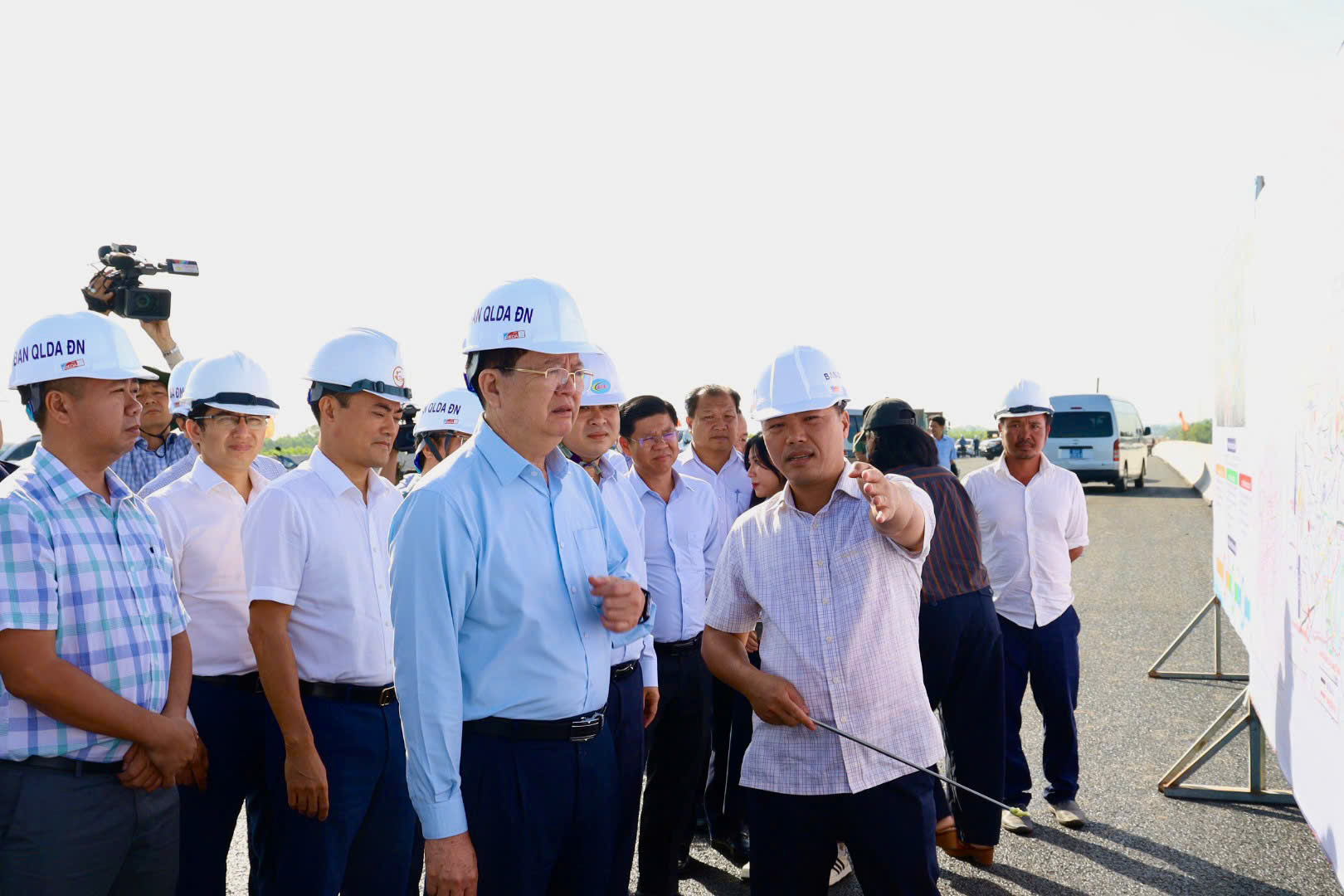 Những cây số Vành đai 3 đầu tiên sắp thông xe đạt tiến độ- Ảnh 1.