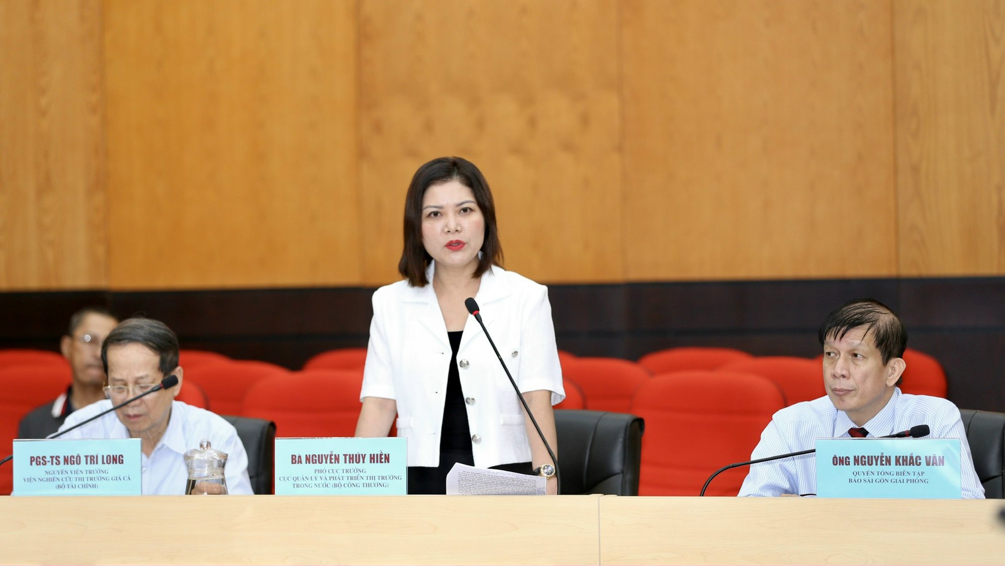 Đề xuất nghiên cứu chính sách hỗ trợ doanh nghiệp bán lẻ xăng sinh học E5 và E10- Ảnh 1.