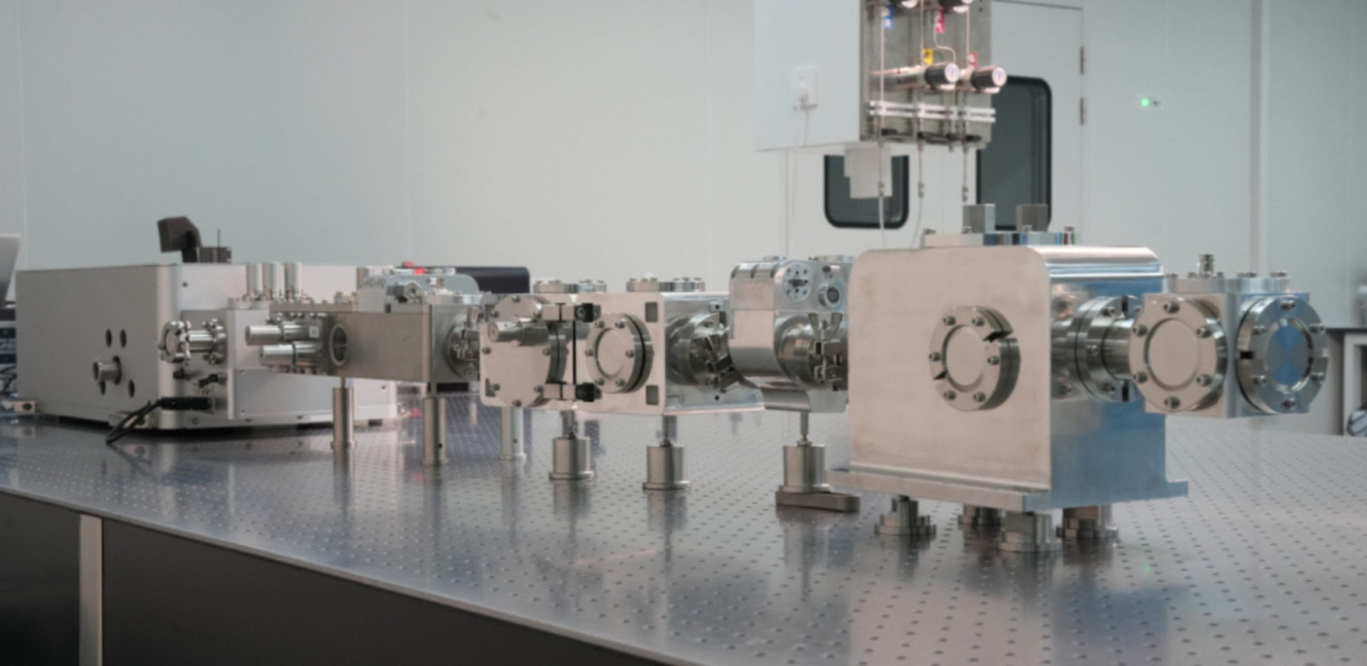 Trung Quốc đã tự sản xuất được máy quang khắc EUV để chế tạo chip, nhưng không thể phá thế độc tôn của ASML- Ảnh 1.