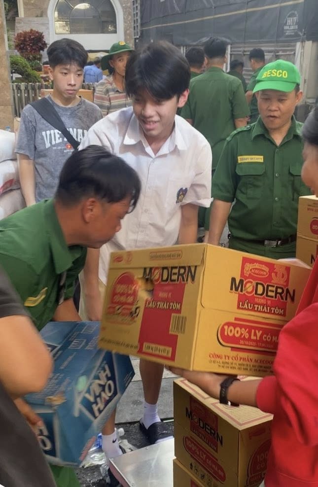 Không nhận ra thiếu gia nhà Cường Đô La- Ảnh 2.