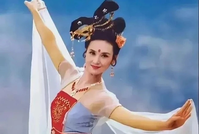 Đời tư kín tiếng ít ai biết của Hằng Nga đẹp nhất Tây Du Ký: Là doanh nhân thành đạt, cách dạy con chuẩn SGK- Ảnh 1. Đời tư kín tiếng ít ai biết của Hằng Nga đẹp nhất Tây Du Ký: Là doanh nhân thành đạt, cách dạy con chuẩn SGK- Ảnh 1.