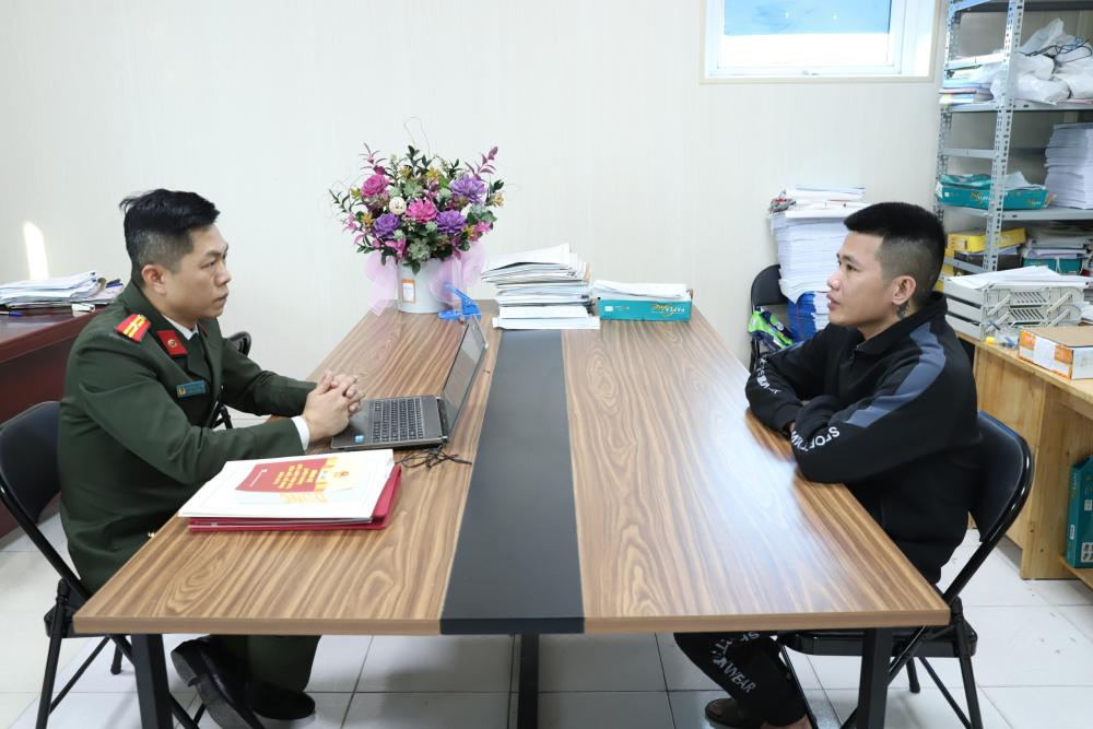 Bắt tạm giam Nguyễn Văn Hạnh sinh năm 1985- Ảnh 1. Bắt tạm giam Nguyễn Văn Hạnh sinh năm 1985- Ảnh 1.