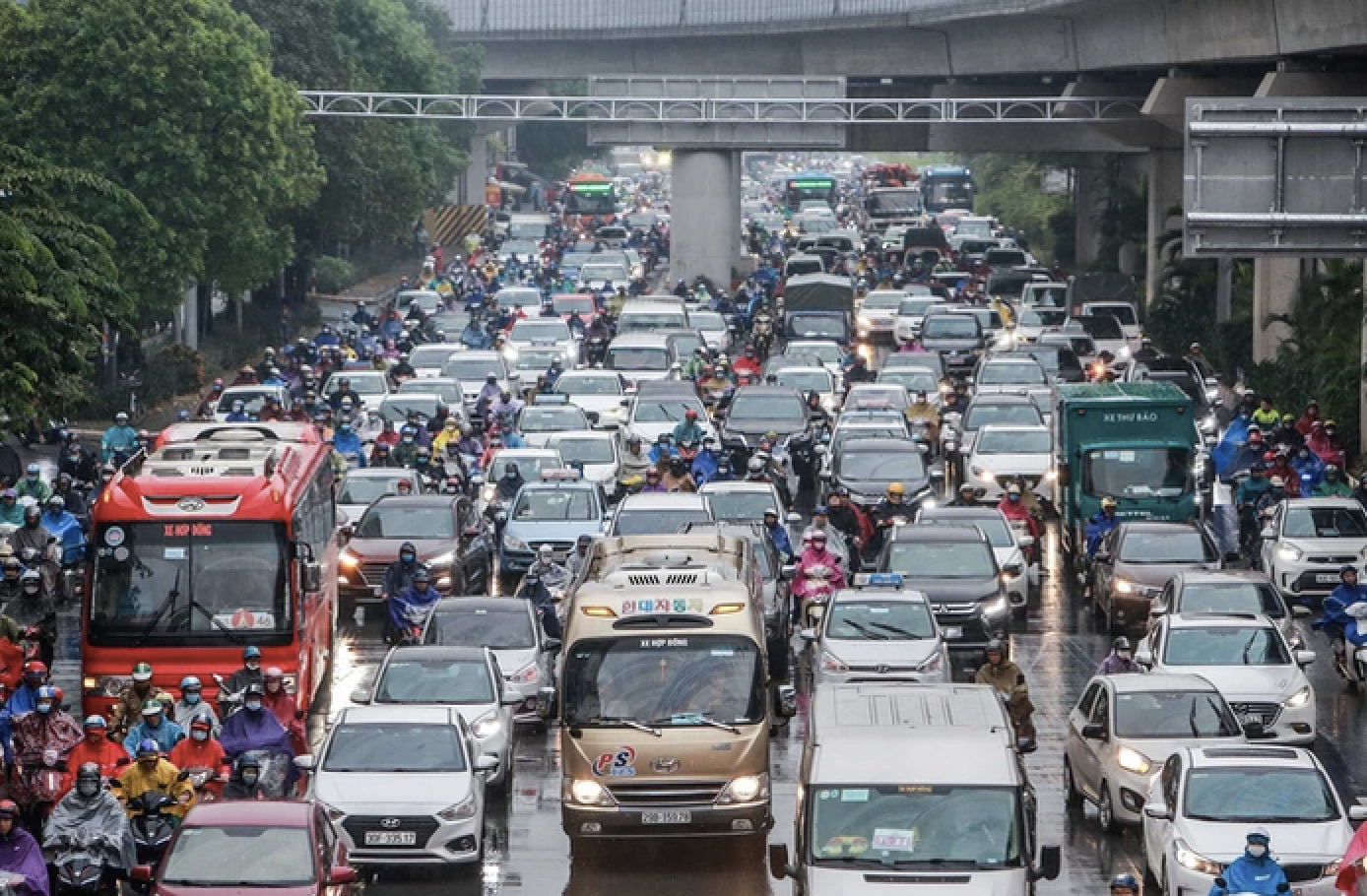 Hà Nội sẽ cấm xe chạy xăng dầu theo giờ trong Vành đai 1 từ ngày 1-7-2026- Ảnh 2.