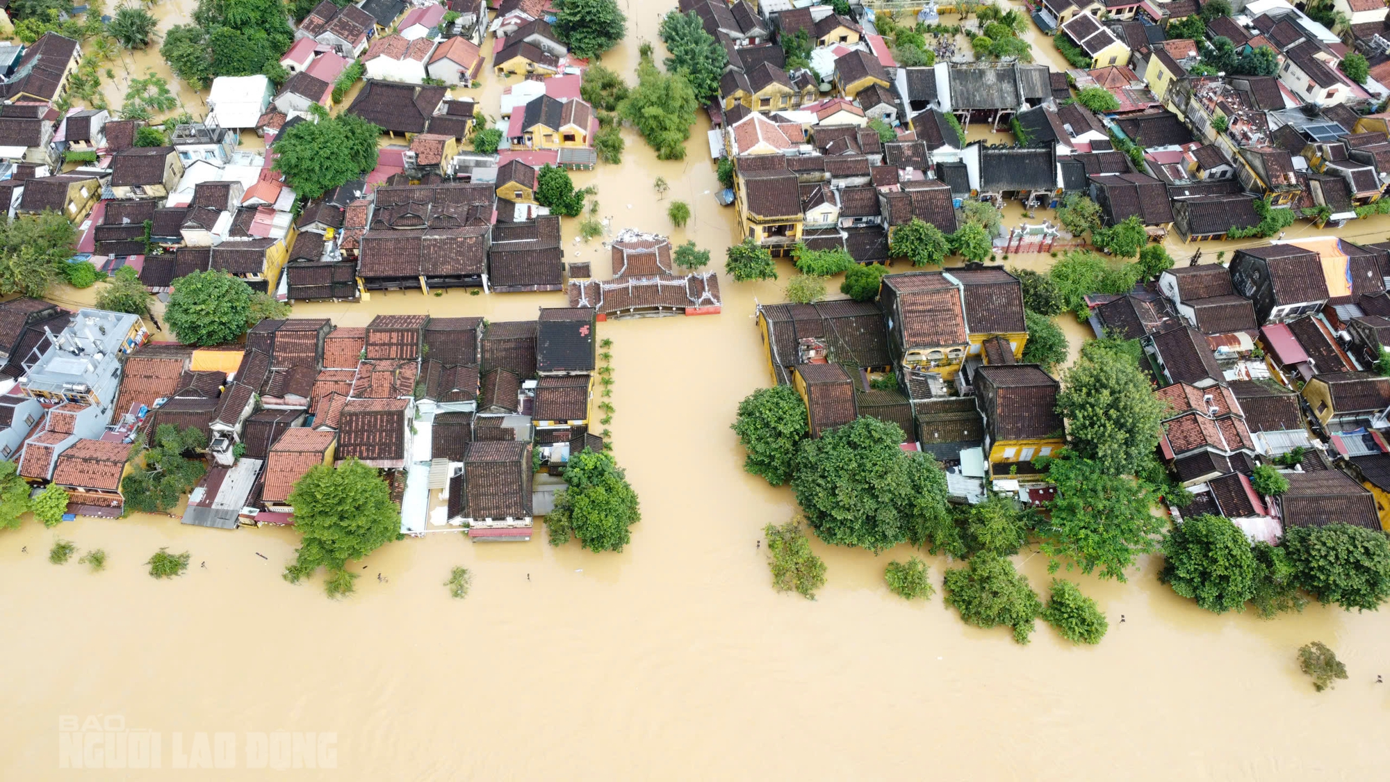 Hình ảnh dấu tích 3 trận lụt trên di sản phố cổ Hội An- Ảnh 17. Hình ảnh dấu tích 3 trận lụt trên di sản phố cổ Hội An- Ảnh 17.