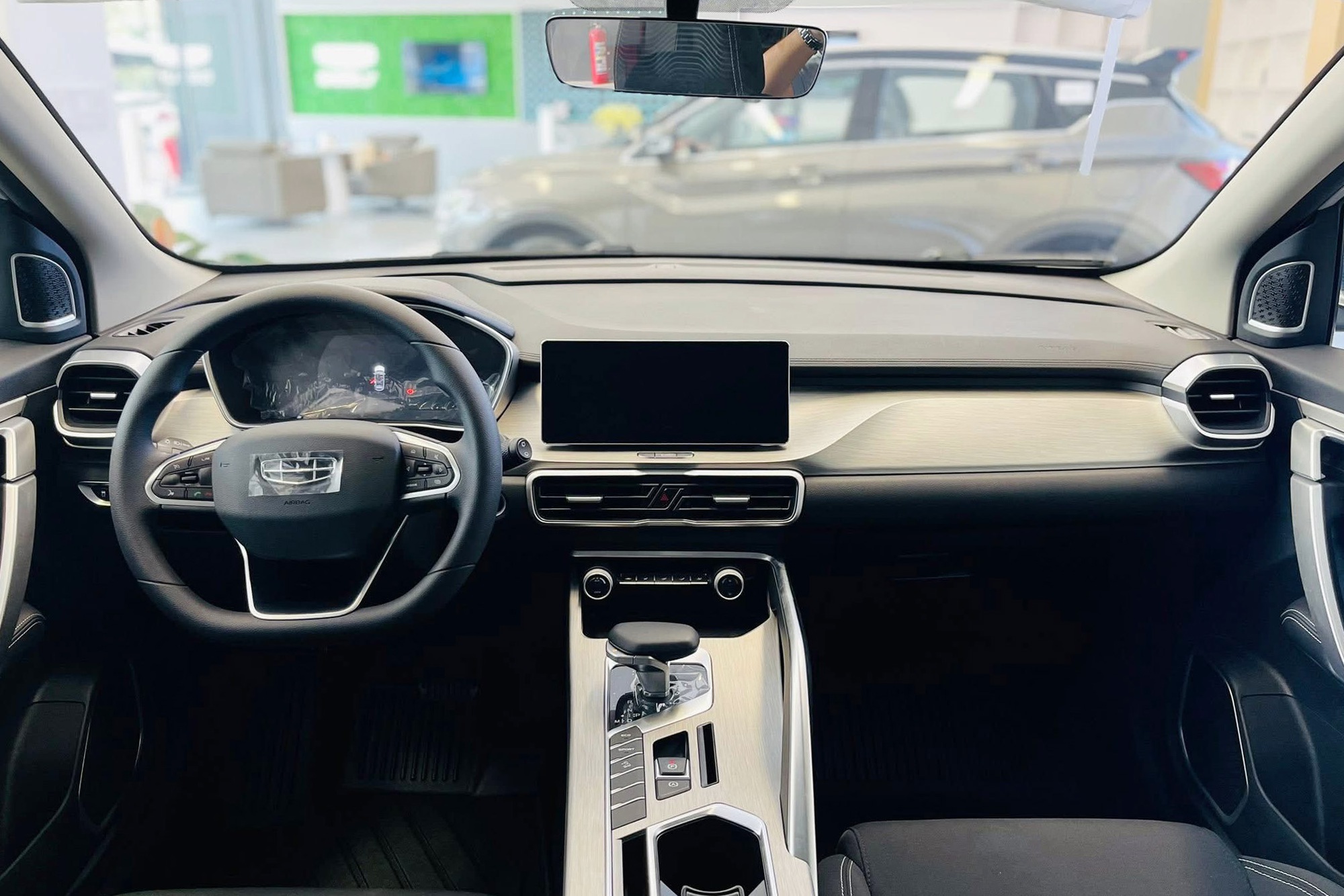 Dưới 500 triệu đồng mua SUV đô thị chọn Geely Coolray, Kia Sonet hay Hyundai Venue, bảng này sẽ giúp bạn dễ tìm được mẫu phù hợp- Ảnh 4.