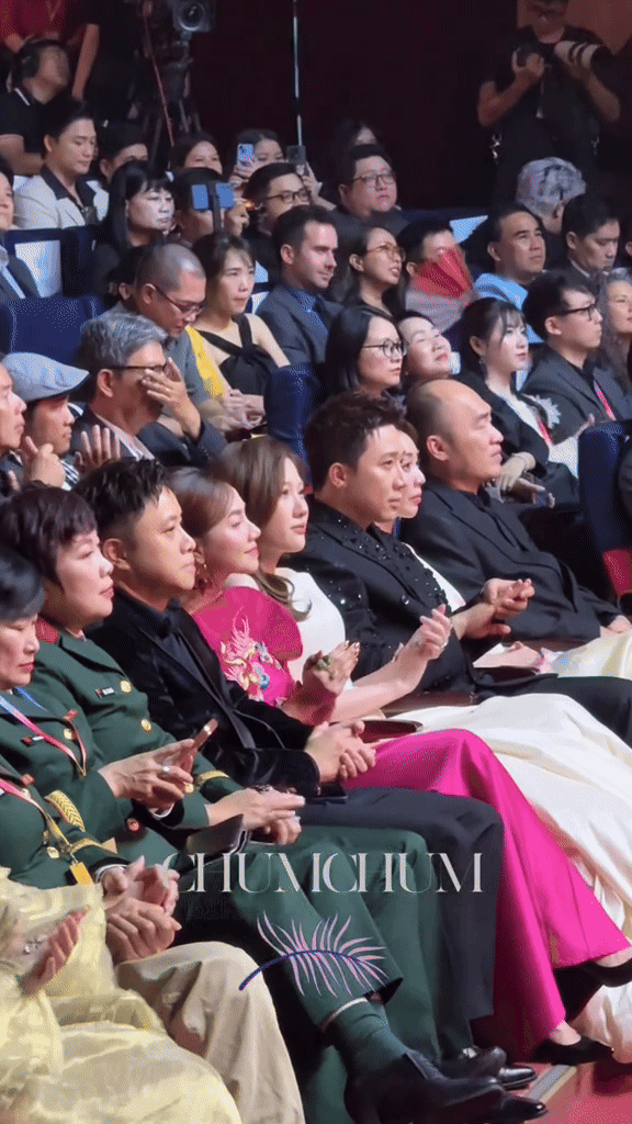 Em gái Trấn Thành giống Triệu Lộ Tư?- Ảnh 1.