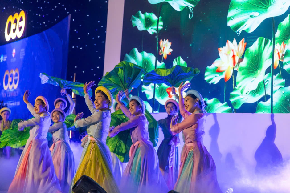 Phía sau một tách trà mở ra câu chuyện: Nhịp cầu văn hoá mở màn đối thoại cấp cao- Ảnh 2.