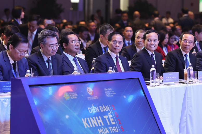 Thủ tướng dự các hoạt động tâm điểm tại Diễn đàn Kinh tế mùa Thu- Ảnh 2.