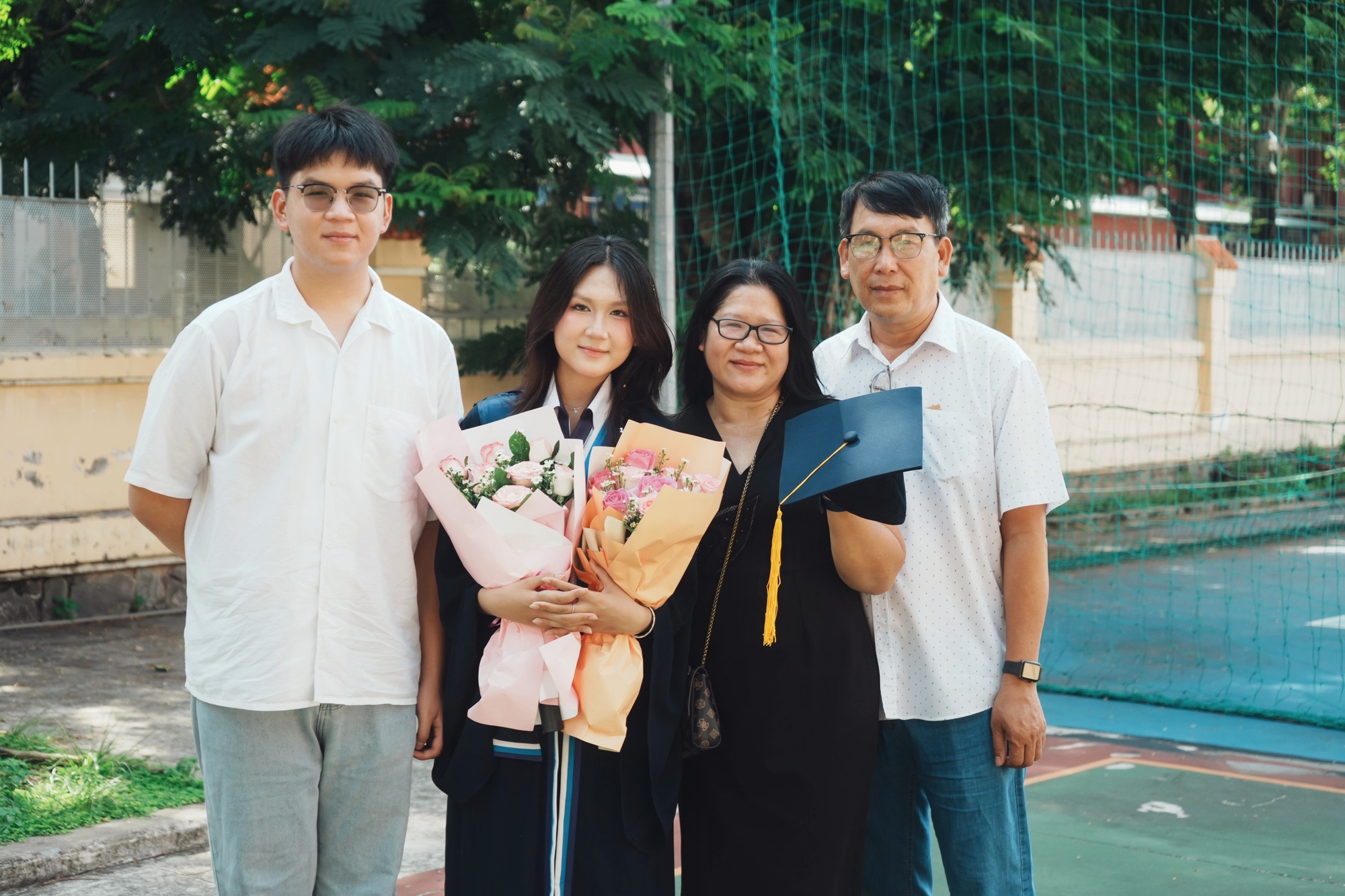 1 phút 30 giây giới thiệu bản thân “không giống ai”, nữ sinh TP.HCM giành học bổng trường xịn sò: Đúng là “con nhà tông không giống lông cũng giống cánh”- Ảnh 10.