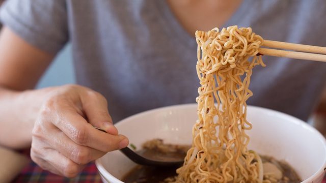 Tại sao không nên ăn cháo vào bữa sáng? Bác sĩ khuyên kiêng cả 3 loại thực phẩm này- Ảnh 2. Tại sao không nên ăn cháo vào bữa sáng? Bác sĩ khuyên kiêng cả 3 loại thực phẩm này- Ảnh 2.