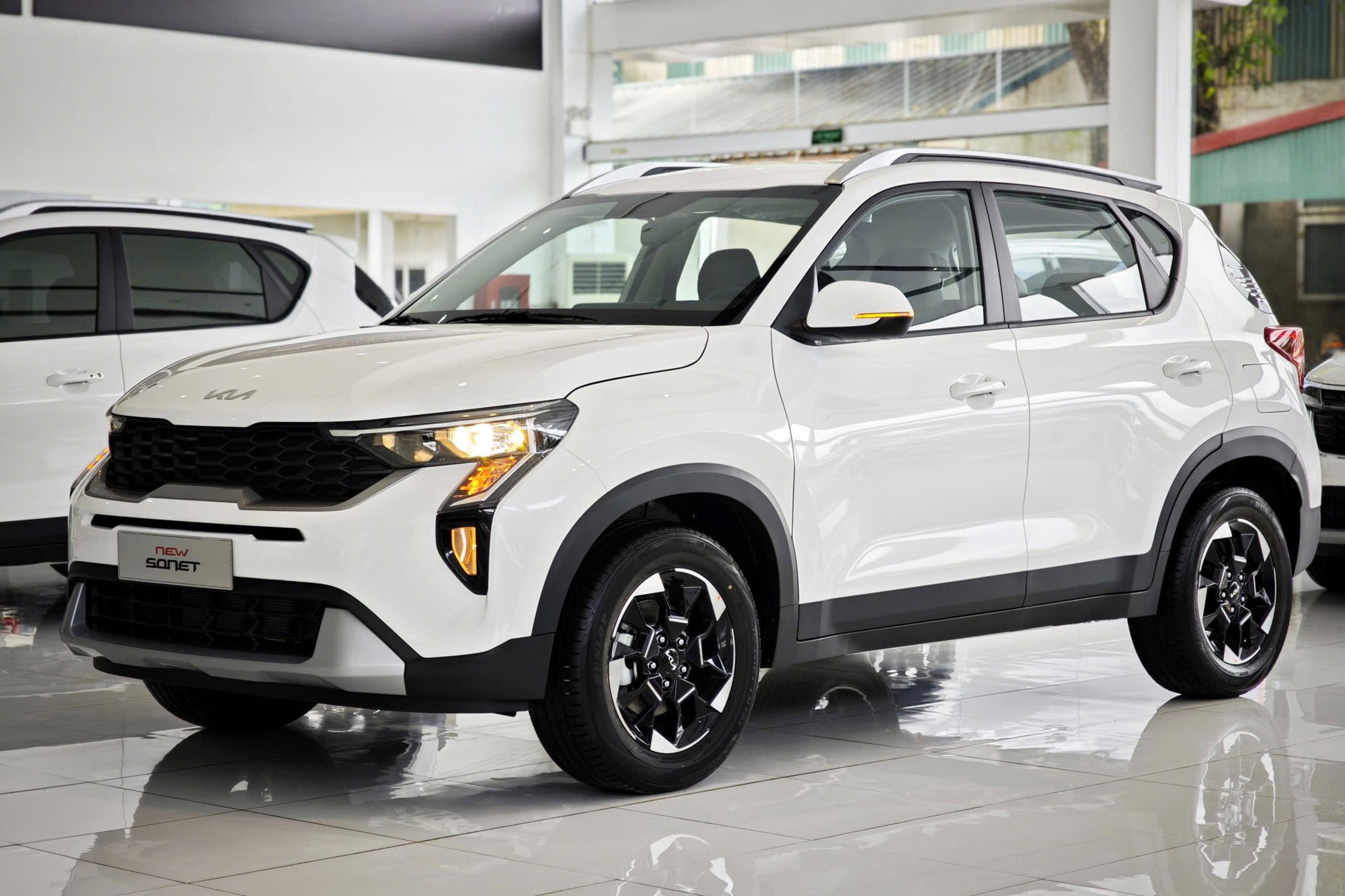 Dưới 500 triệu đồng mua SUV đô thị chọn Geely Coolray, Kia Sonet hay Hyundai Venue, bảng này sẽ giúp bạn dễ tìm được mẫu phù hợp- Ảnh 2.