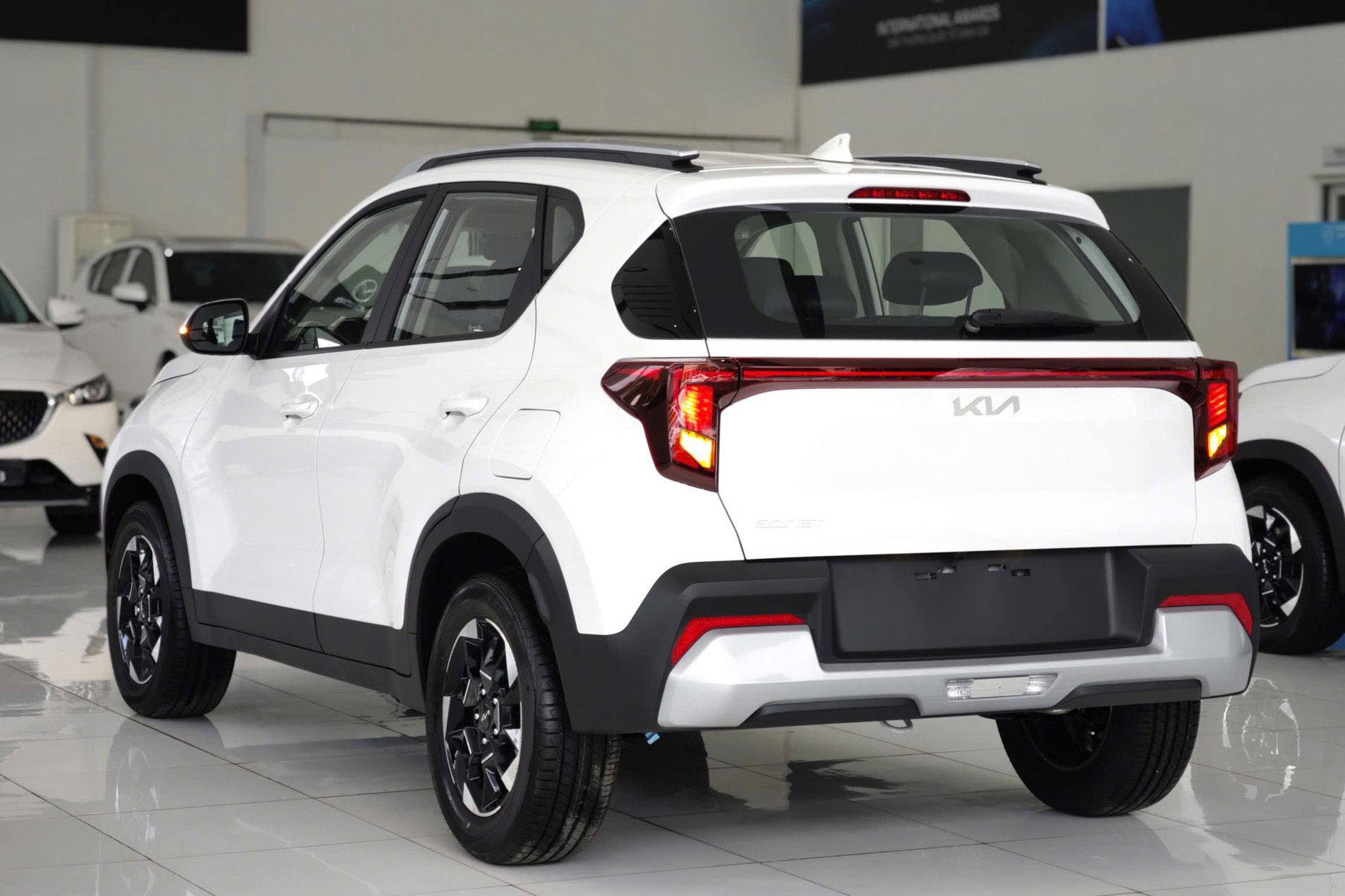 Dưới 500 triệu đồng mua SUV đô thị chọn Geely Coolray, Kia Sonet hay Hyundai Venue, bảng này sẽ giúp bạn dễ tìm được mẫu phù hợp- Ảnh 8.