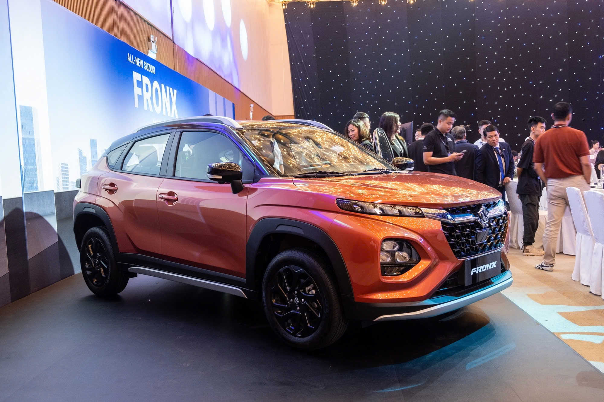 Suzuki Việt Nam đặt mục tiêu bán 2.500 chiếc Fronx trong năm 2026- Ảnh 6.