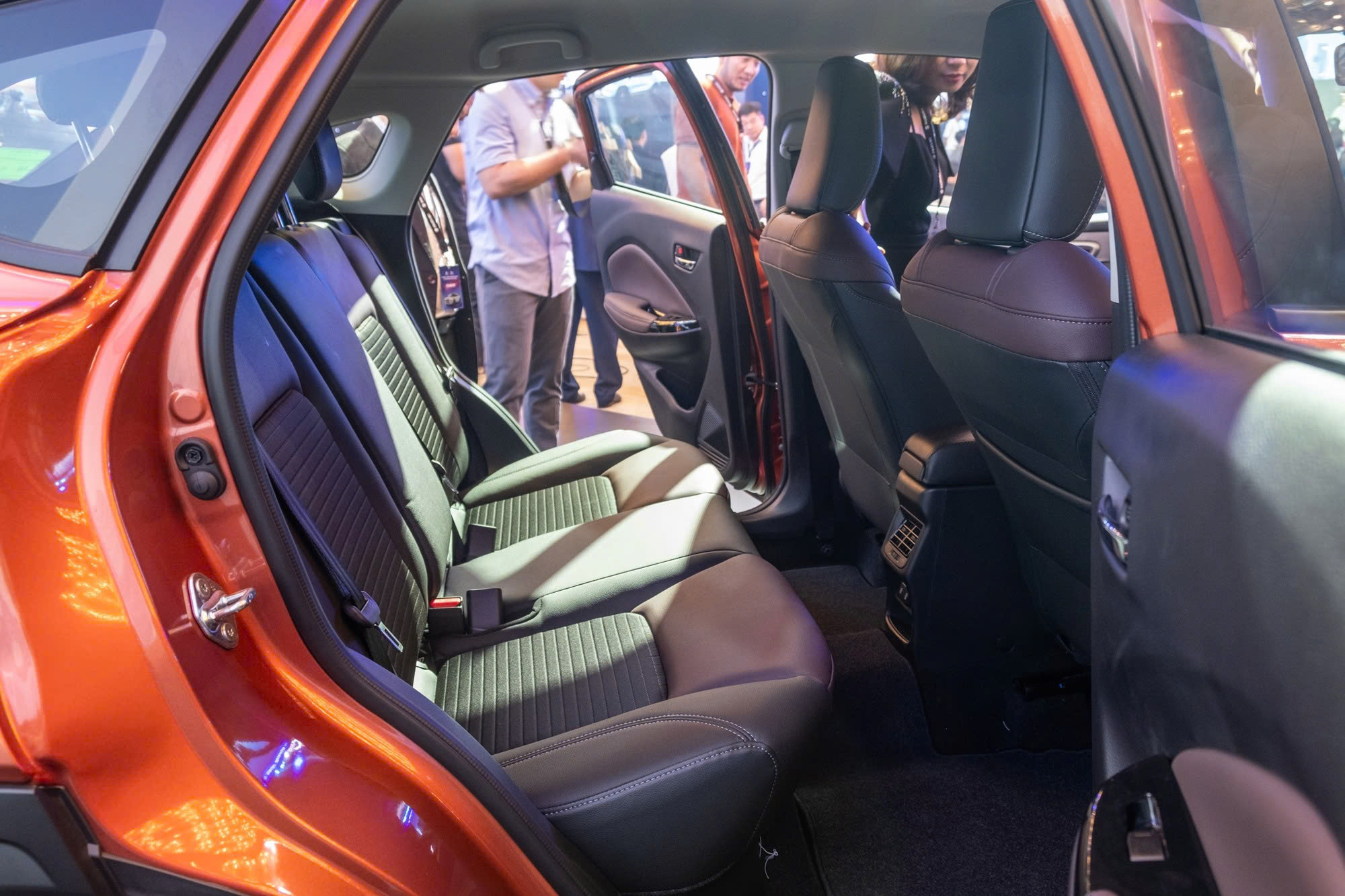 Suzuki Việt Nam đặt mục tiêu bán 2.500 chiếc Fronx trong năm 2026- Ảnh 4.