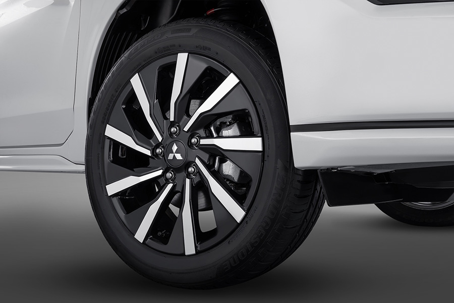 Mitsubishi Xpander được nâng cấp: Ngoại hình thể thao hơn, màn 10inch, ADAS, có móc Isofix cho ghế trẻ em người Việt quan tâm- Ảnh 8. Mitsubishi Xpander được nâng cấp: Ngoại hình thể thao hơn, màn 10inch, ADAS, có móc Isofix cho ghế trẻ em người Việt quan tâm- Ảnh 8.