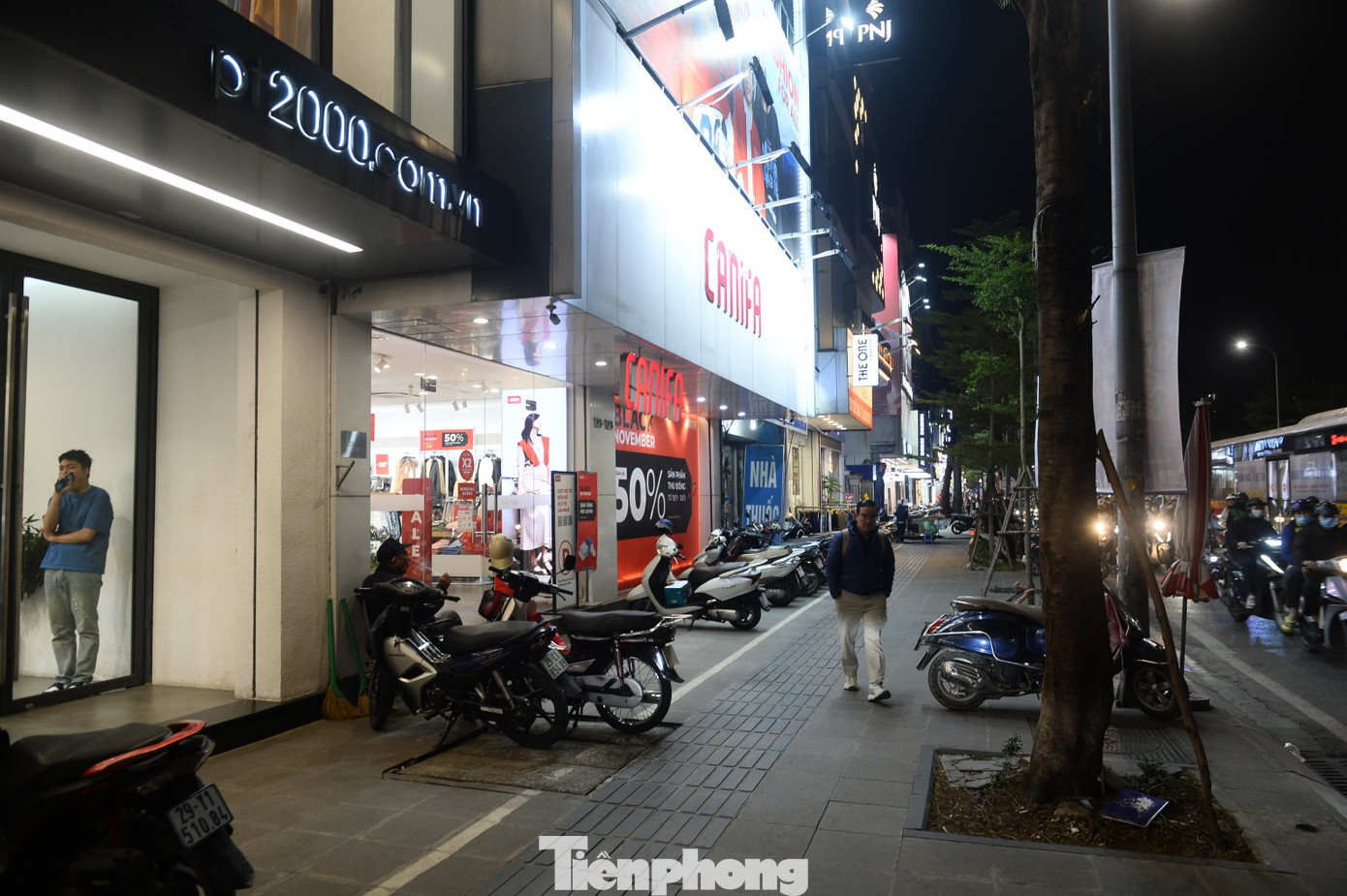 Black Friday giảm giá 'sốc' 90% vẫn ế chỏng ế chơ- Ảnh 9.