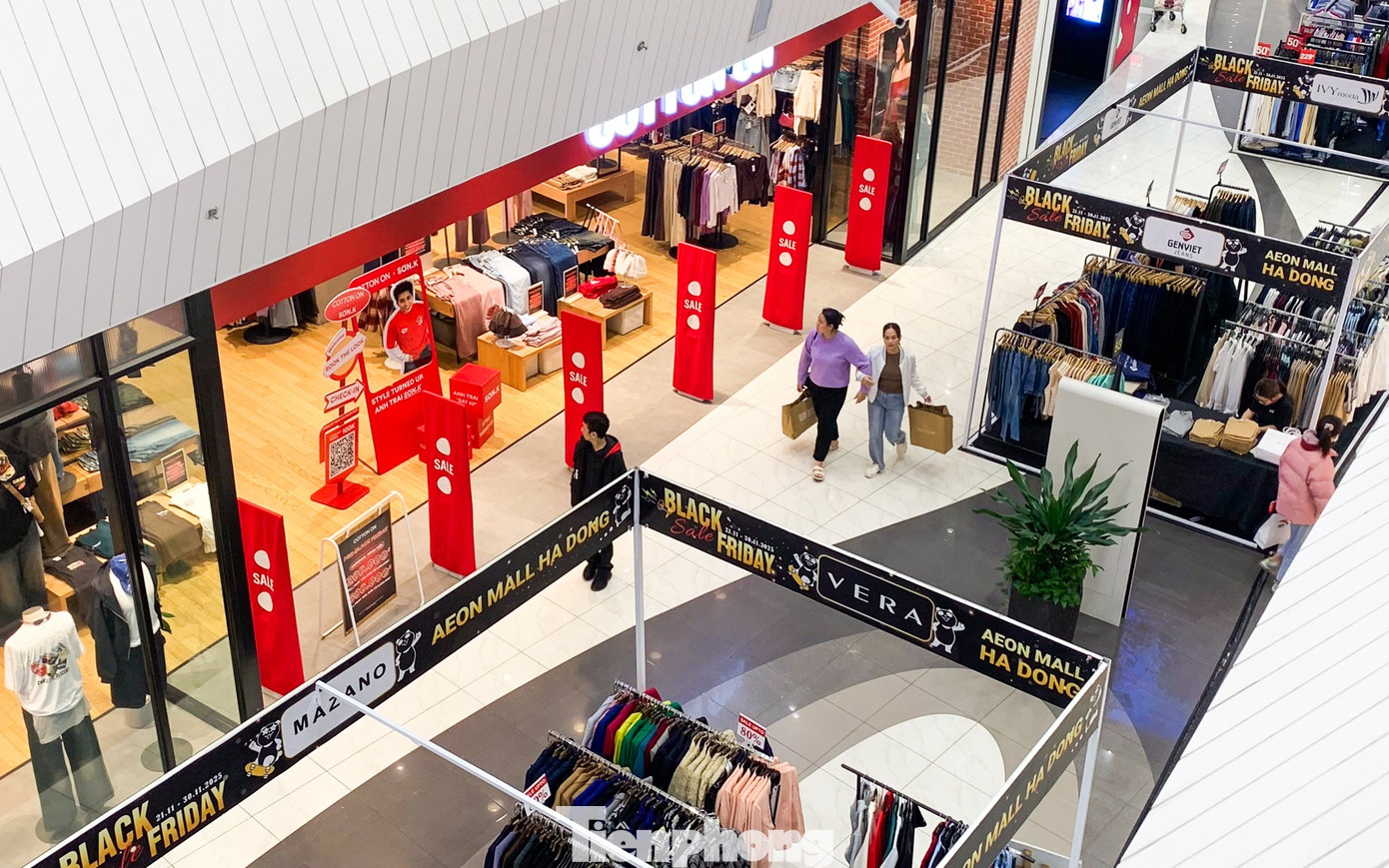 Black Friday giảm giá 'sốc' 90% vẫn ế chỏng ế chơ- Ảnh 2.