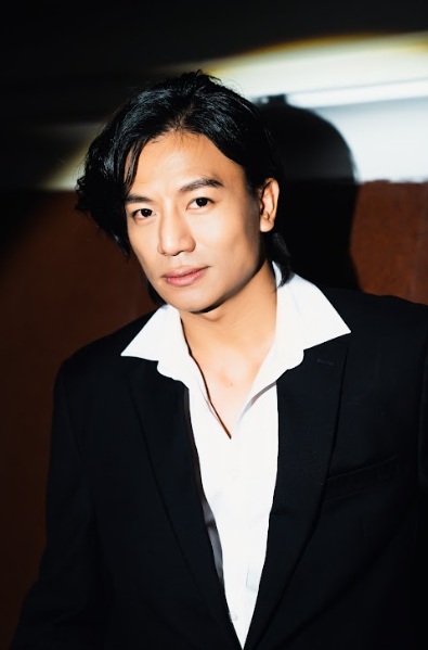 Nam diễn viên trong 'Mưa đỏ' và 'Tử chiến trên không' tiết lộ: Mỗi ngày chạy 30km, không được ăn quá 1 chén cơm và nhịn đói suốt 48 giờ để tái hiện cảm giác nhân vật- Ảnh 3. Nam diễn viên trong 'Mưa đỏ' và 'Tử chiến trên không' tiết lộ: Mỗi ngày chạy 30km, không được ăn quá 1 chén cơm và nhịn đói suốt 48 giờ để tái hiện cảm giác nhân vật- Ảnh 3.