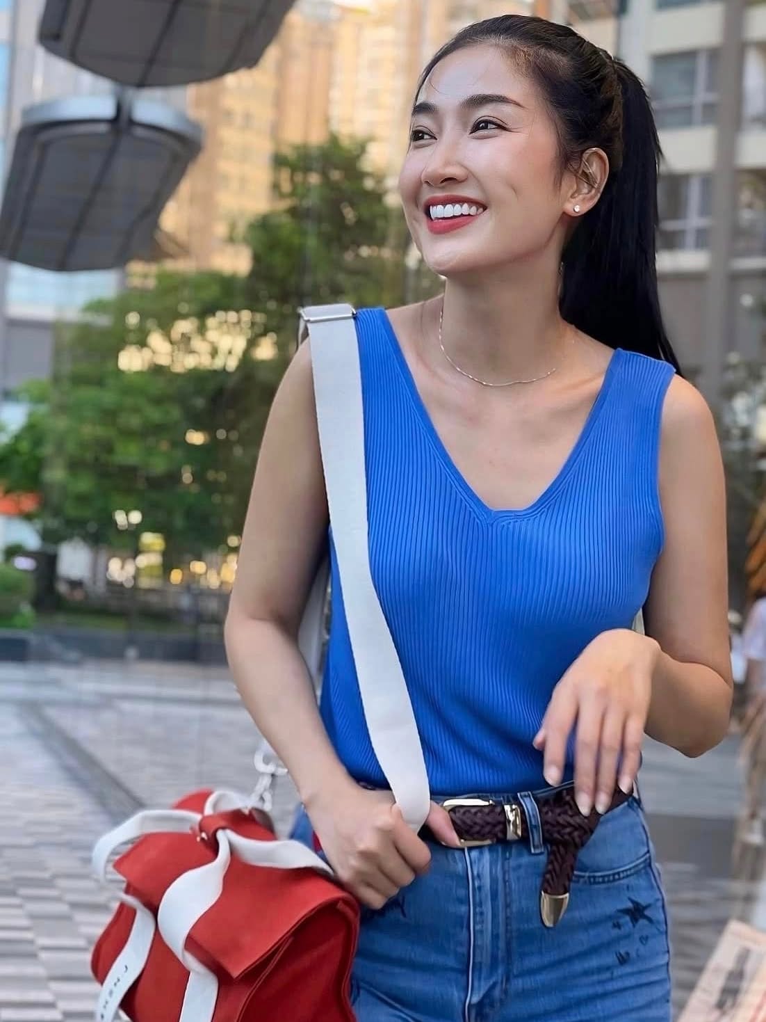 Trao ngay ngôi nữ hoàng thảm đỏ cho mỹ nhân đẹp nhất miền Tây này đi: Visual sang xịn mịn, đố ai cưỡng lại nổi- Ảnh 5.