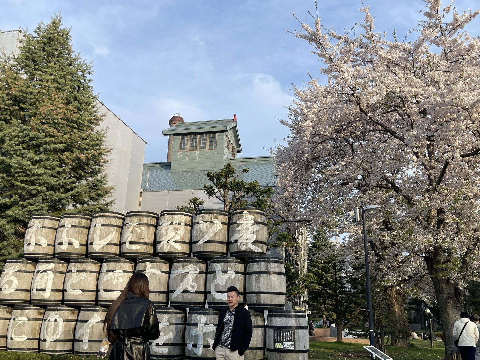 Tình yêu thứ 2 của Viết Vương - chồng Hoa hậu Đỗ Hà- Ảnh 13. Tình yêu thứ 2 của Viết Vương - chồng Hoa hậu Đỗ Hà- Ảnh 13.