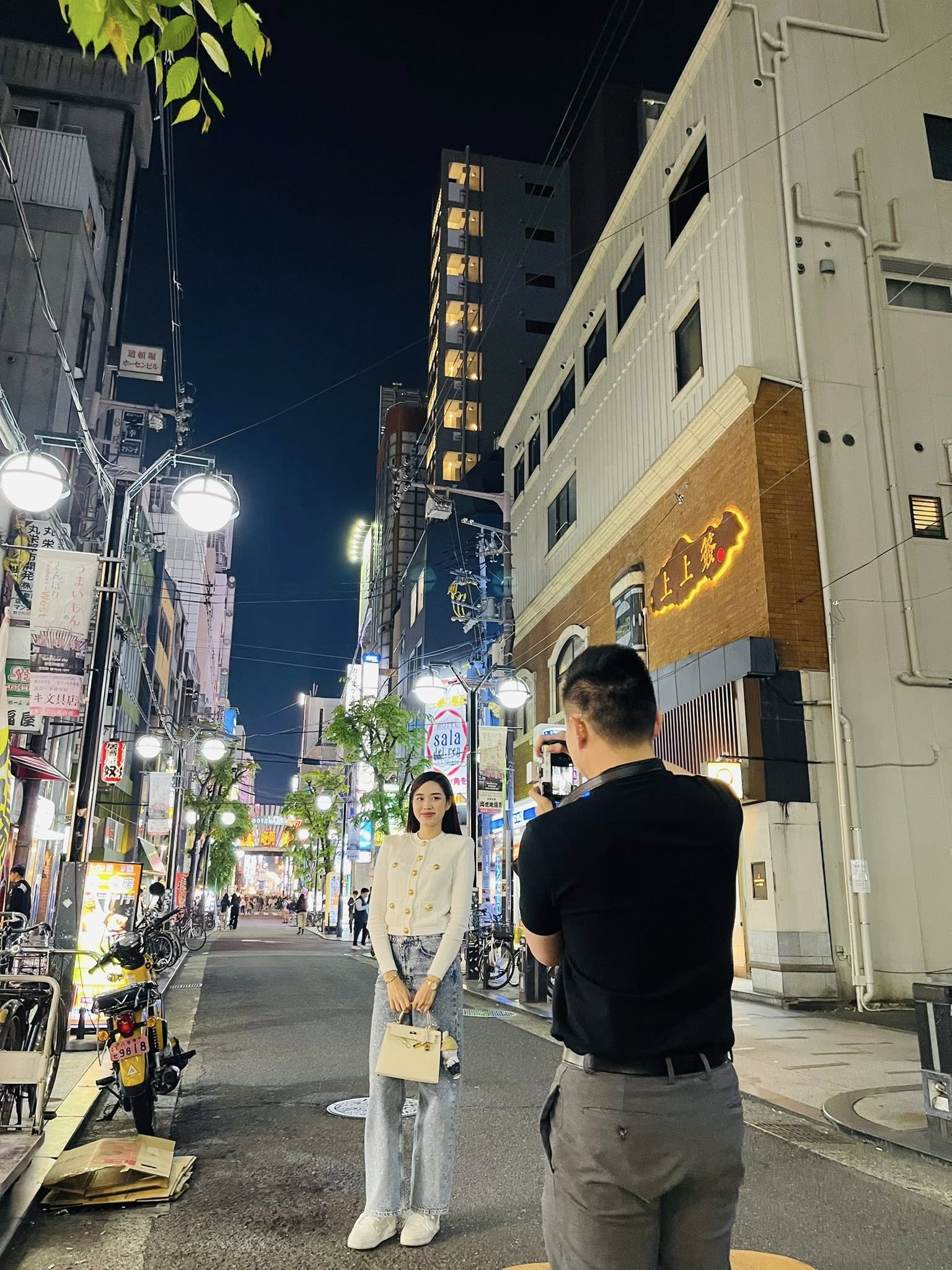 Tình yêu thứ 2 của Viết Vương - chồng Hoa hậu Đỗ Hà- Ảnh 6. Tình yêu thứ 2 của Viết Vương - chồng Hoa hậu Đỗ Hà- Ảnh 6.