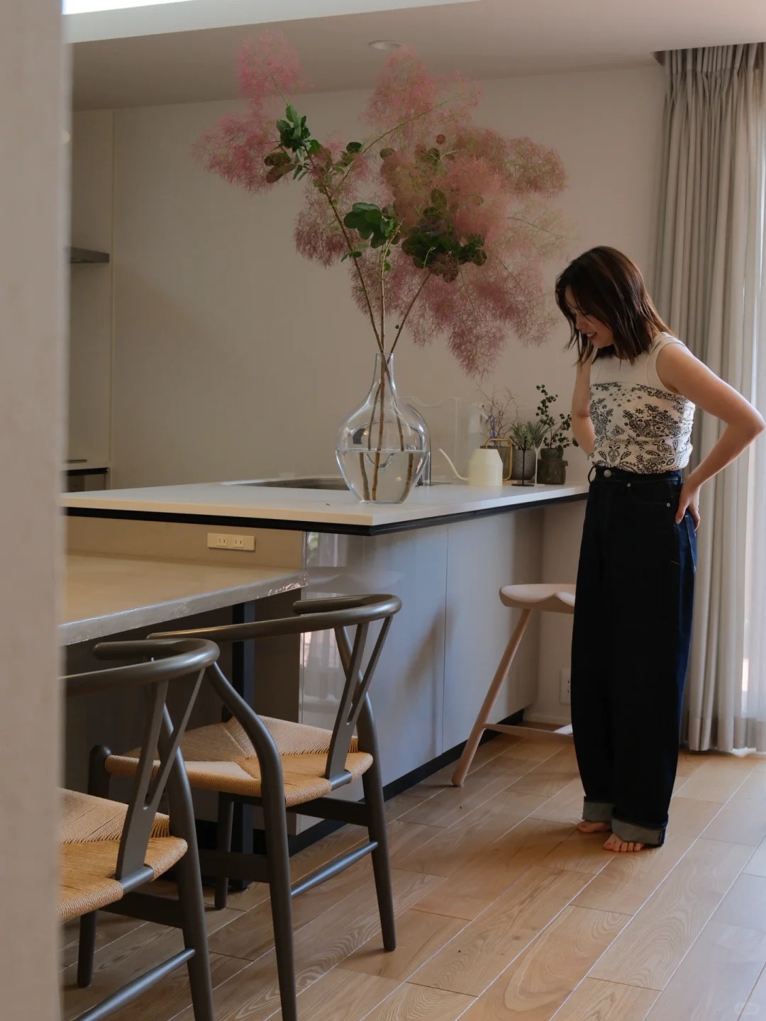 "Lạc lối" trước bình hoa khói tím: Loài cây nhìn như mây bông đang gây sốt góc nhà chị em- Ảnh 11.