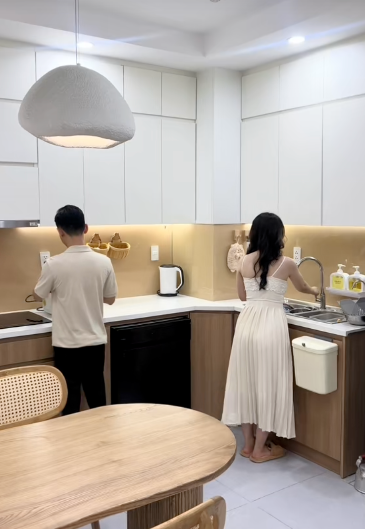 962 triệu cho căn NOXH đầu tiên: Vợ chồng trẻ tiết lộ cách vay - cách trả để mỗi tháng đóng 8 triệu tiền gốc + lãi mà vẫn sống thoải mái- Ảnh 2.