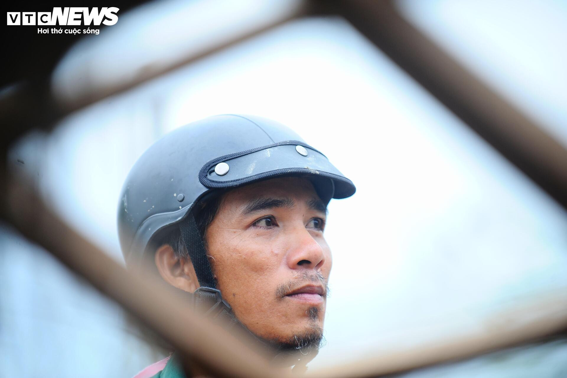 Khung cảnh hoang tàn, nhếch nhác tại vùng trũng nhất ở Tuy Hòa sau lũ dữ- Ảnh 23.