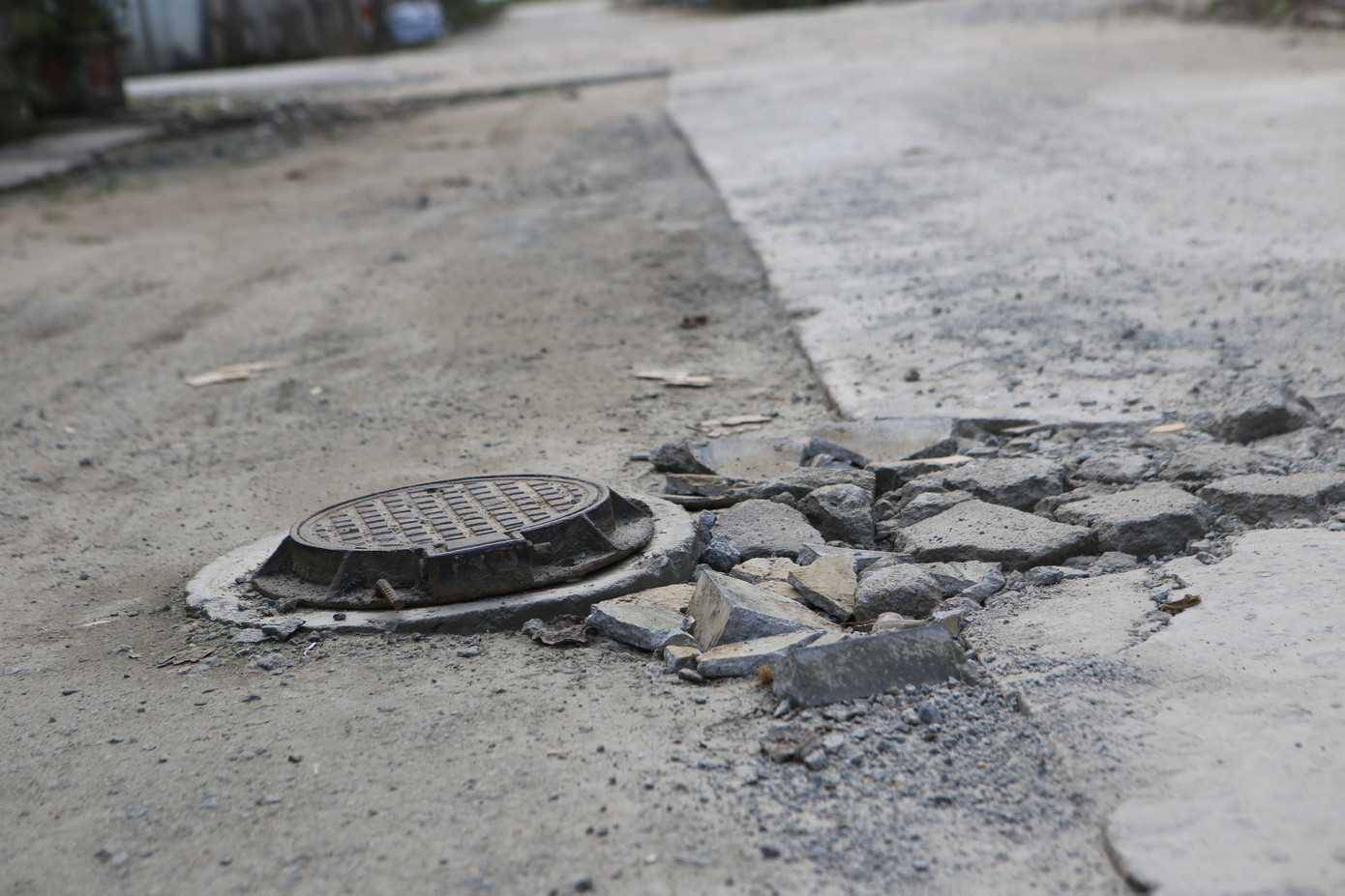 Dự án 851 tỷ thi công ì ạch: Đường nát bét, dân khổ mỗi ngày- Ảnh 3.