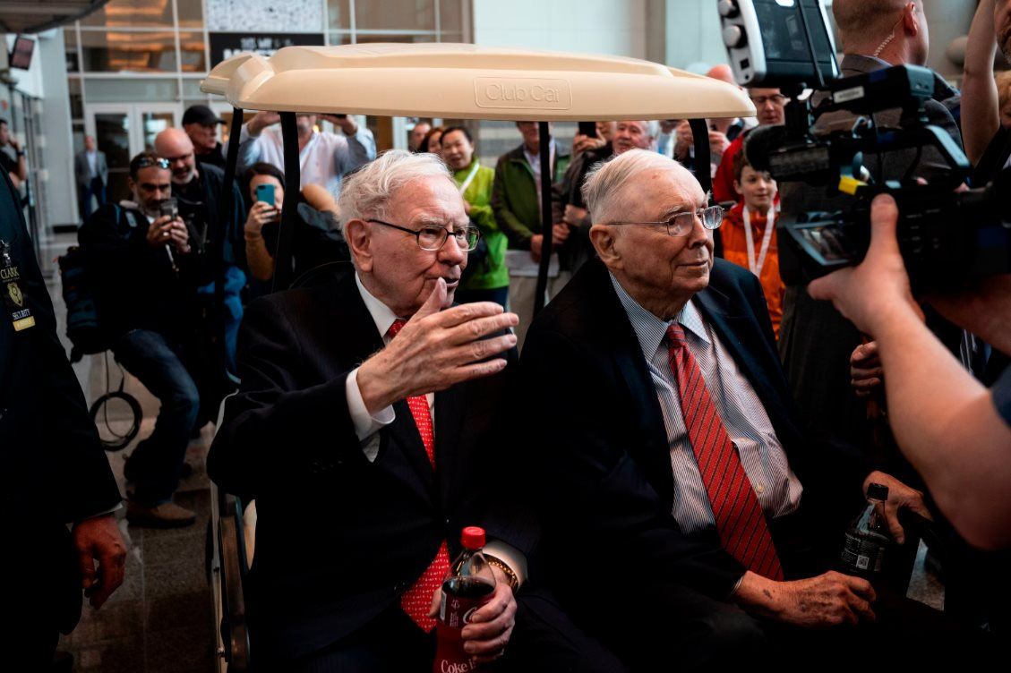 Chương cuối ít biết về huyền thoại Charlie Munger: Kiếm 50 triệu USD ở tuổi 99, làm việc đến cuối đời, trao lại kho di sản vô giá vượt thời gian- Ảnh 2.