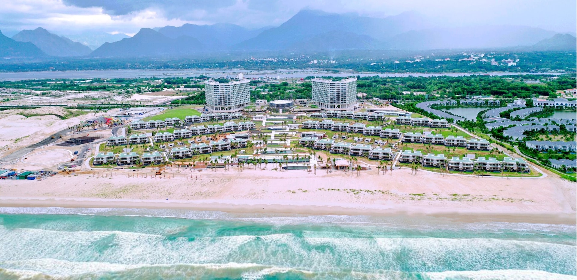 Cục thuế Khánh Hoà thông báo: Chủ khu du lịch ALMA Resort Cam Ranh có tên trong DS nợ thuế hàng chục tỷ, cảnh báo tạm hoãn xuất cảnh TGĐ người Việt- Ảnh 1.