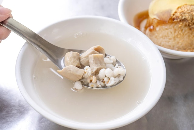 Người phụ nữ 47 tuổi đột quỵ qua đời vì thường xuyên uống nước canh- Ảnh 1.