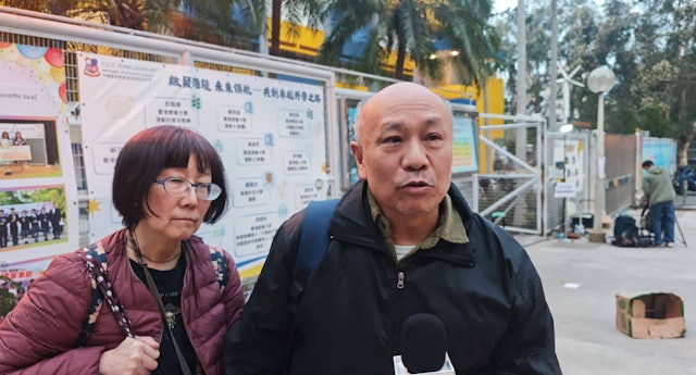 Cuộc gọi sinh tử tạo ra phép màu trong vụ cháy gần 20 tiếng ở Hong Kong (Trung Quốc)- Ảnh 3. Cuộc gọi sinh tử tạo ra phép màu trong vụ cháy gần 20 tiếng ở Hong Kong (Trung Quốc)- Ảnh 3.