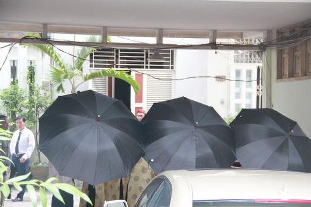 Cùng làm cô dâu nhưng Tiên Nguyễn được nhà tỷ phú 