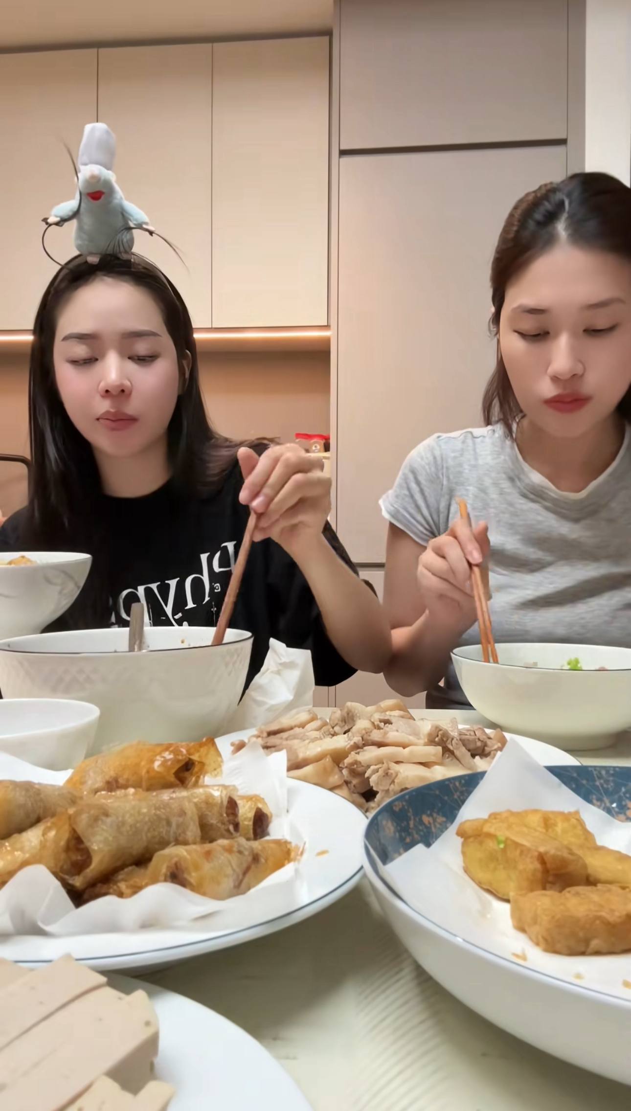 Chuyện gì đang xảy ra với Đoàn Thiên Ân?- Ảnh 9.