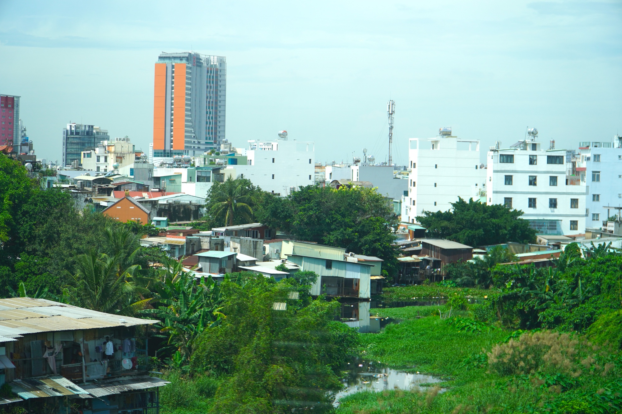 TPHCM giải ngân vốn bồi thường năm 2025 đạt 63%- Ảnh 1. TPHCM giải ngân vốn bồi thường năm 2025 đạt 63%- Ảnh 1.