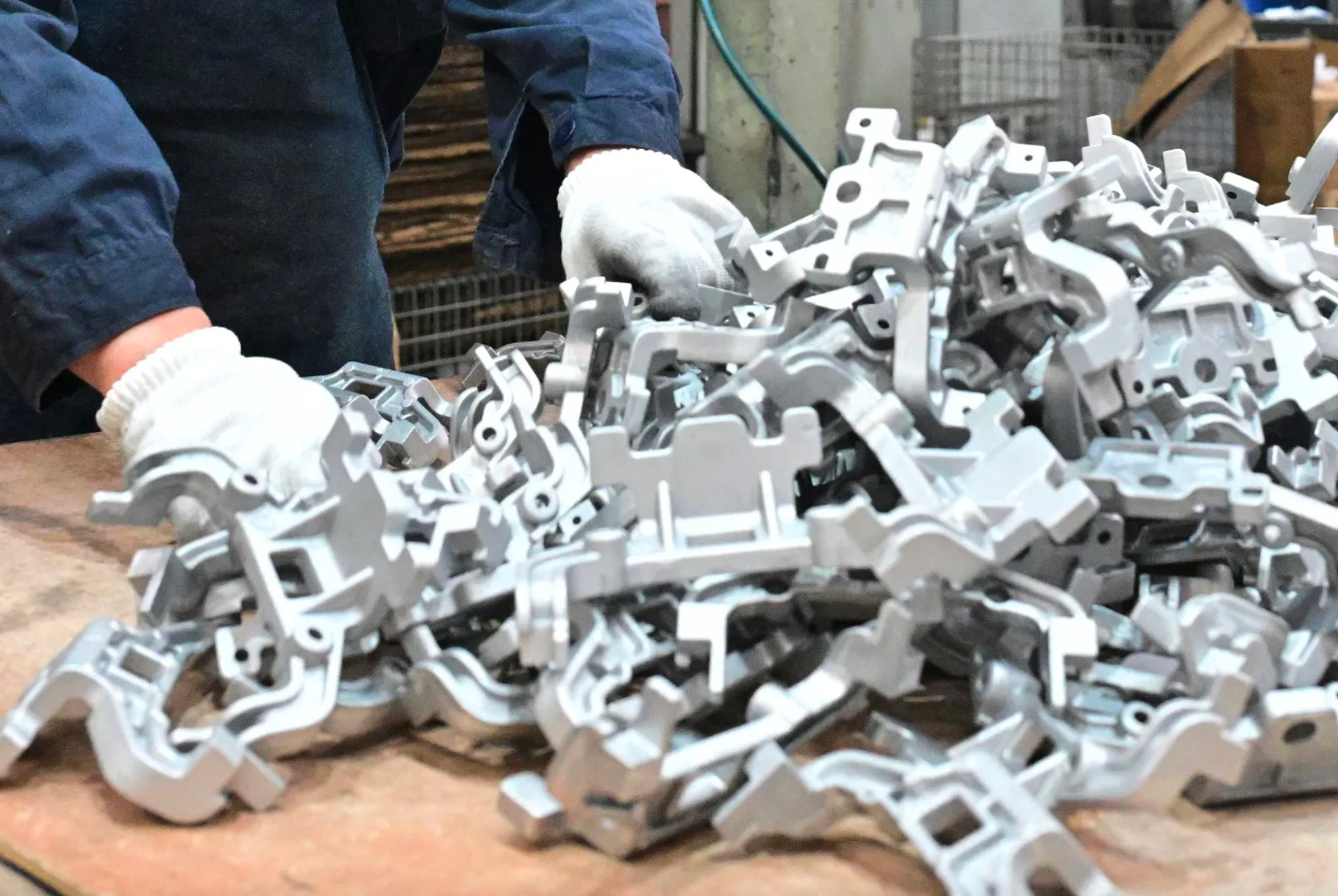 Giới doanh nghiệp EU thừa nhận sự thật đắng lòng: Hàng Trung Quốc vừa rẻ, chất lượng lại rất tốt, một ngành từng là niềm tự hào của EU đang bị 'bào mòn' nghiêm trọng- Ảnh 1.