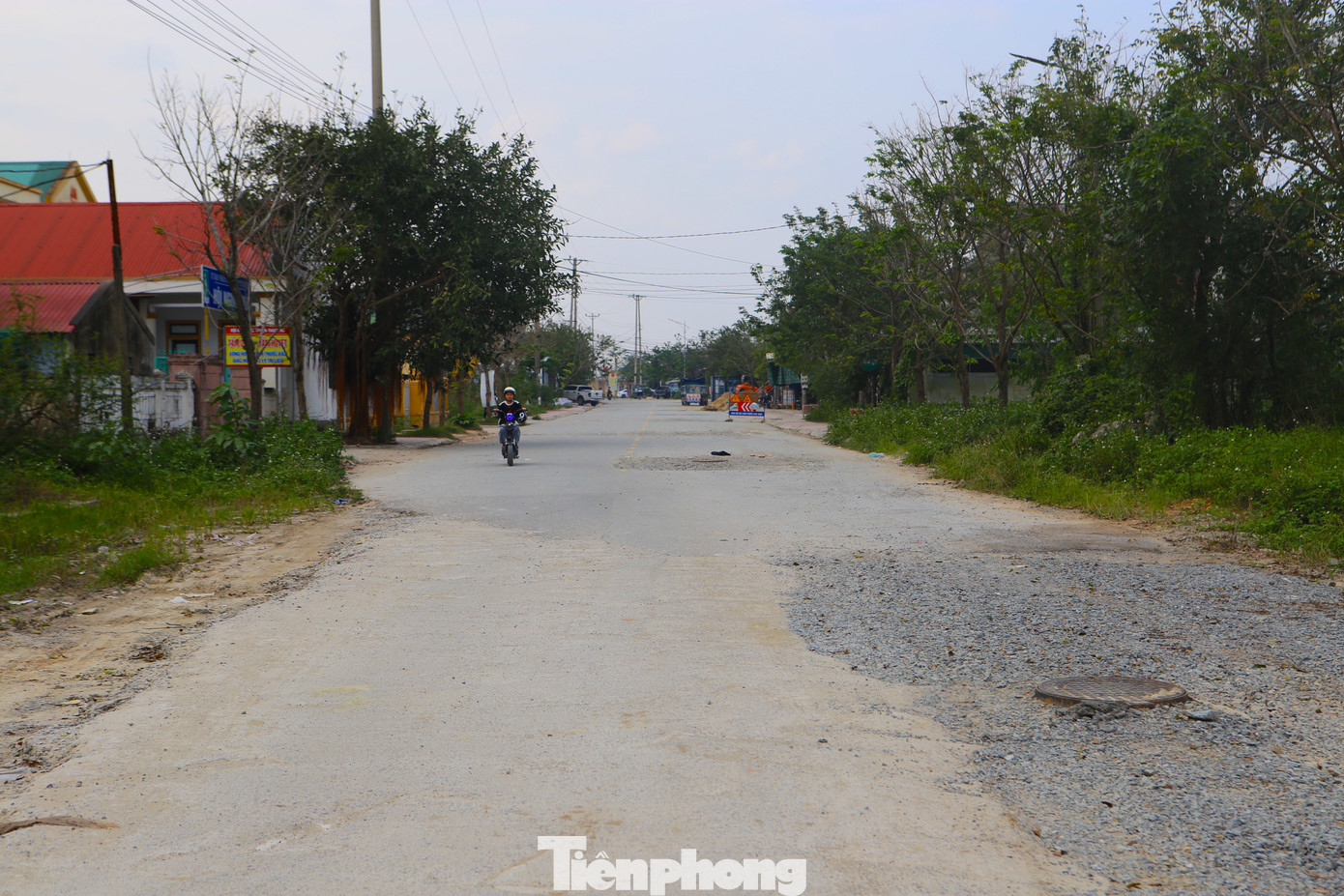 Dự án 851 tỷ thi công ì ạch: Đường nát bét, dân khổ mỗi ngày- Ảnh 1.