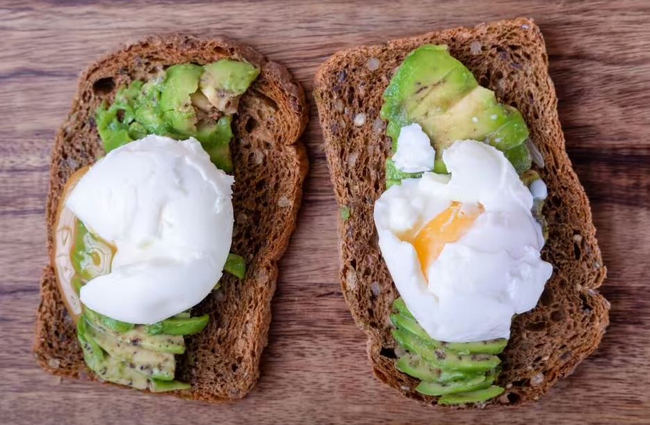 Đừng chần trứng bằng nồi nữa, làm cách này chỉ mất 45 giây mà kết quả thì “đáng kinh ngạc”- Ảnh 2. Đừng chần trứng bằng nồi nữa, làm cách này chỉ mất 45 giây mà kết quả thì “đáng kinh ngạc”- Ảnh 2.