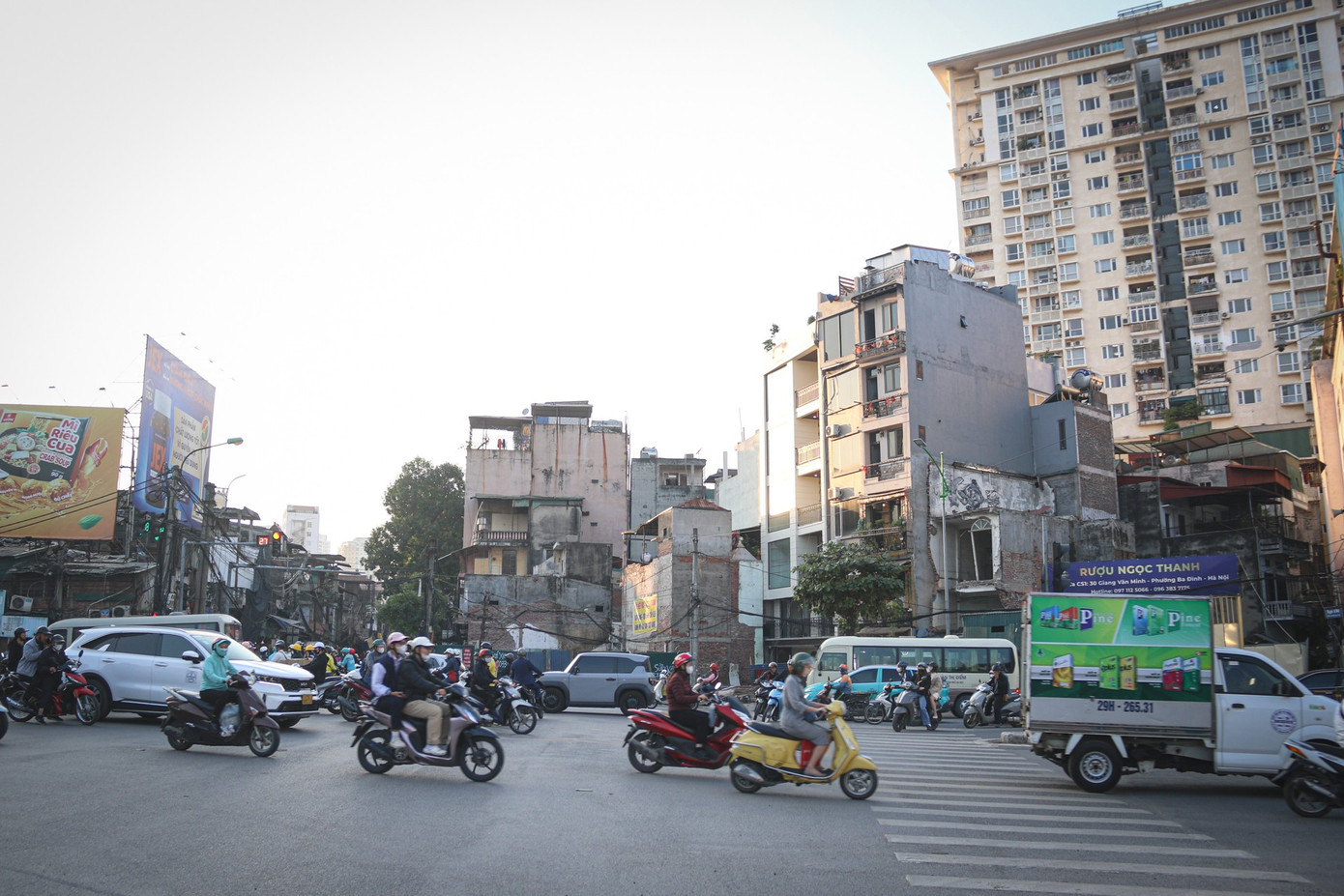 'Chạy nước rút' giải phóng mặt bằng tuyến đường Hoàng Cầu – Voi Phục- Ảnh 4.