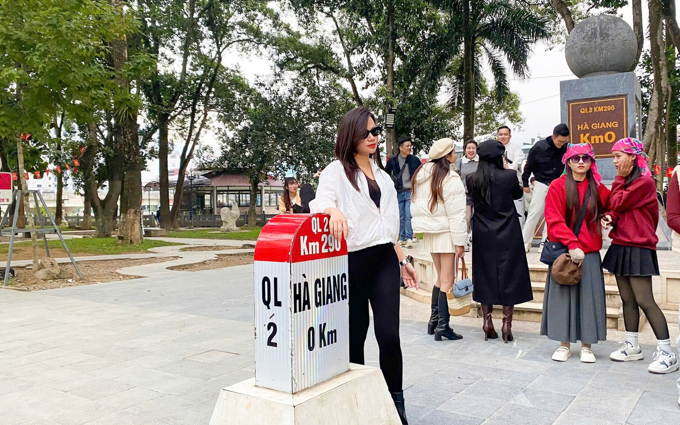 Gen Z rủ nhau lên núi săn mây, ngắm hoa tam giác mạch- Ảnh 15.